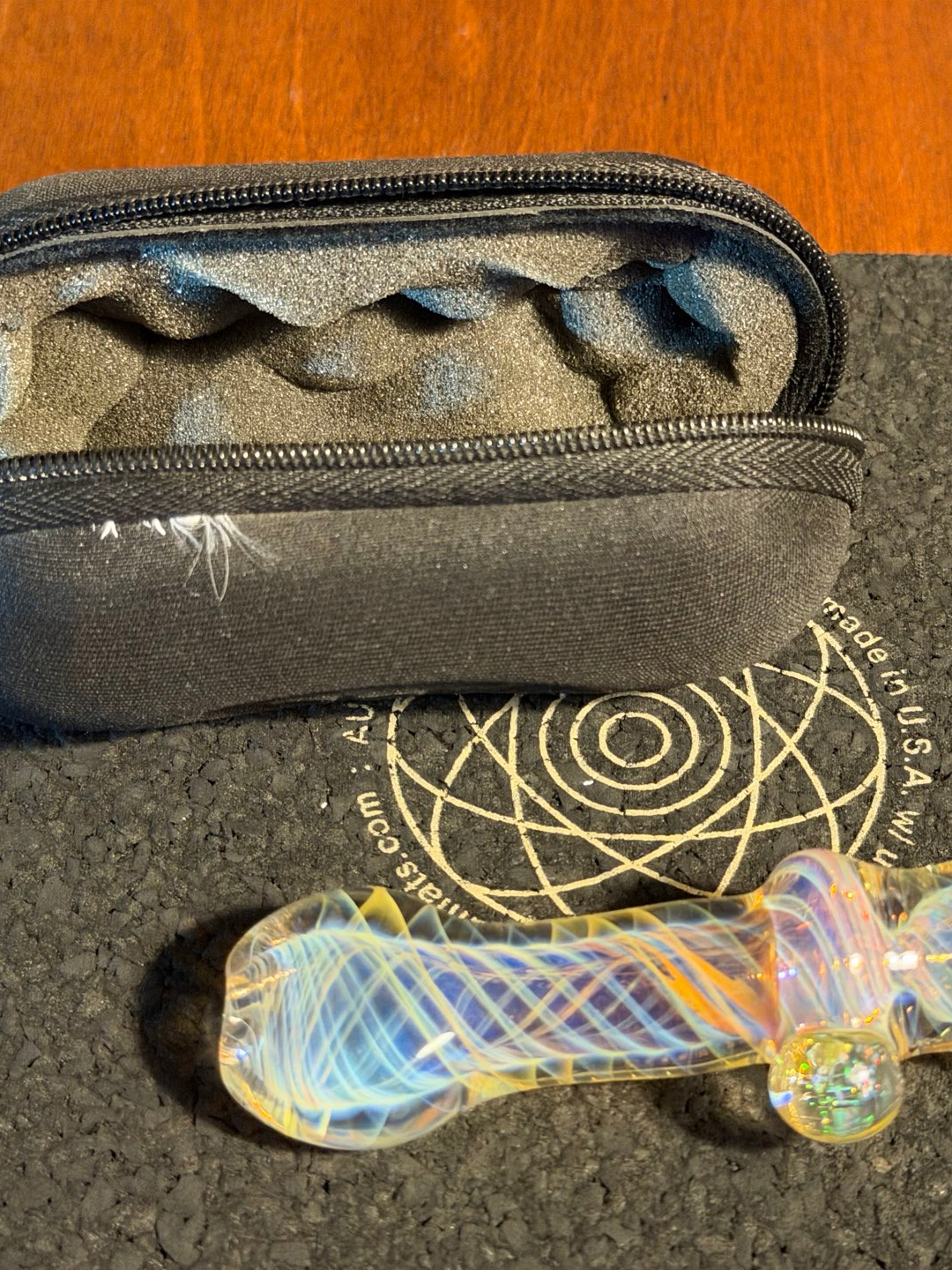 Preview pic of One-hitter/Chillum - very solid, fumed, line work, and crushed opal mib
