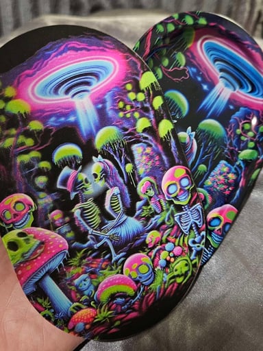 Preview pic of Mini rolling tray with magnetic lid