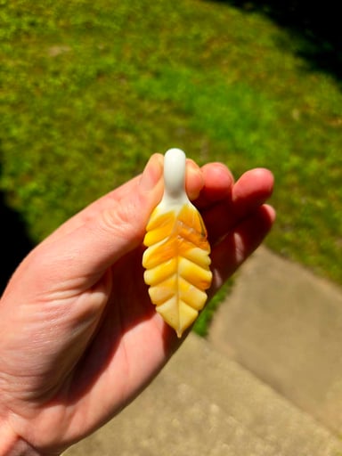 Preview pic of AP Leaf Pendant