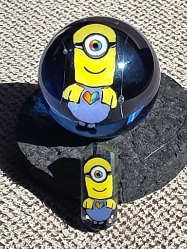 Preview pic of Brand New Puntington Minion Mib & Pillar.
