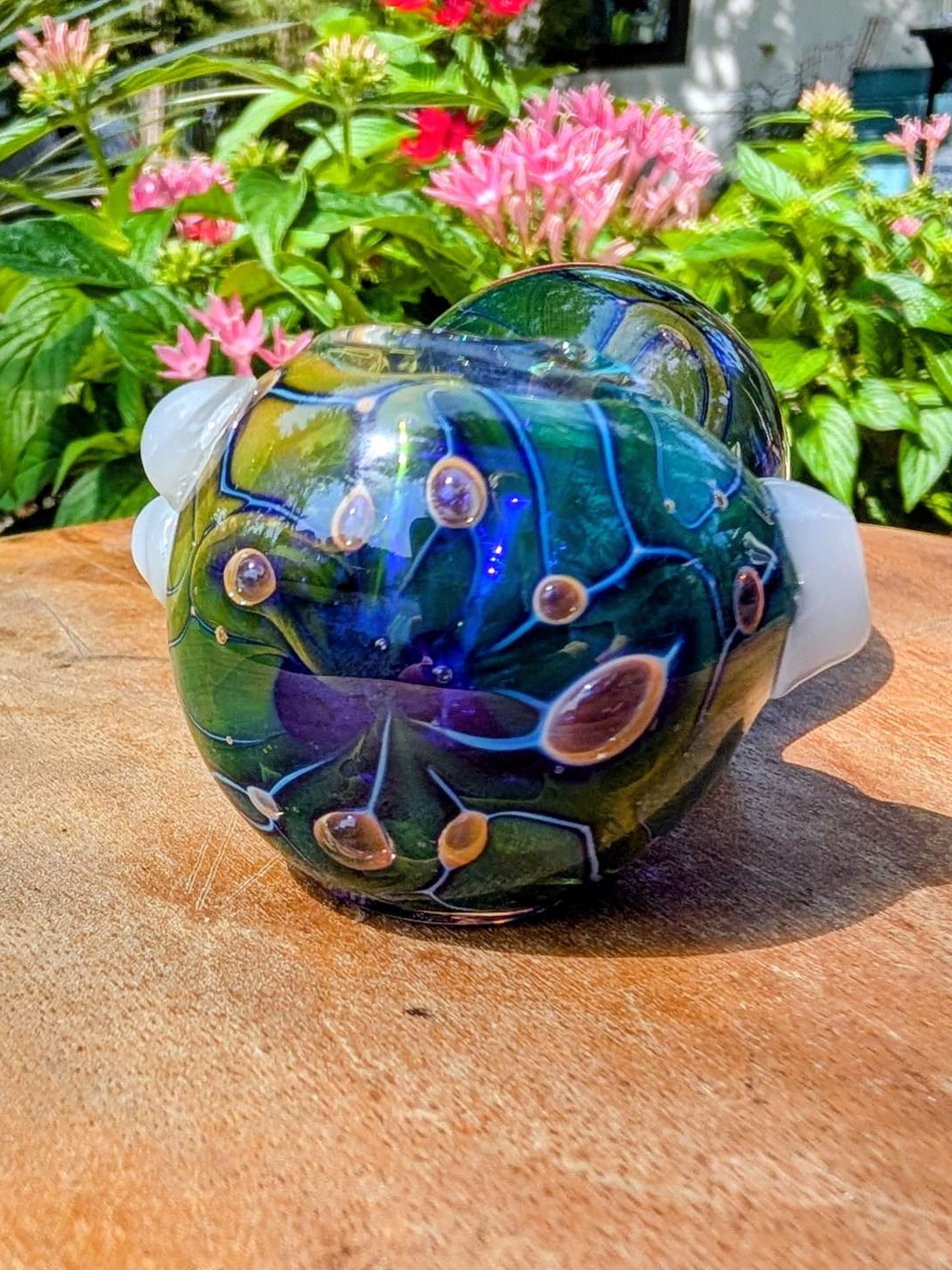 Preview pic of Elev8 Premier Custom Spoon Pipe - Matt Z Alien Skin / Purple Lollipop Glass Art