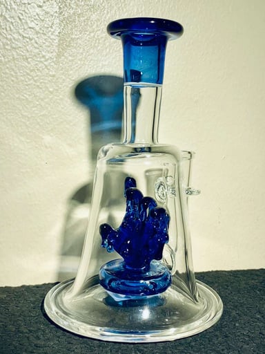 Preview pic of Merritt Badge Drippy Hand Perc 1