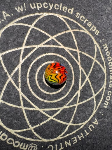 Preview pic of Rainbow wigwag marble