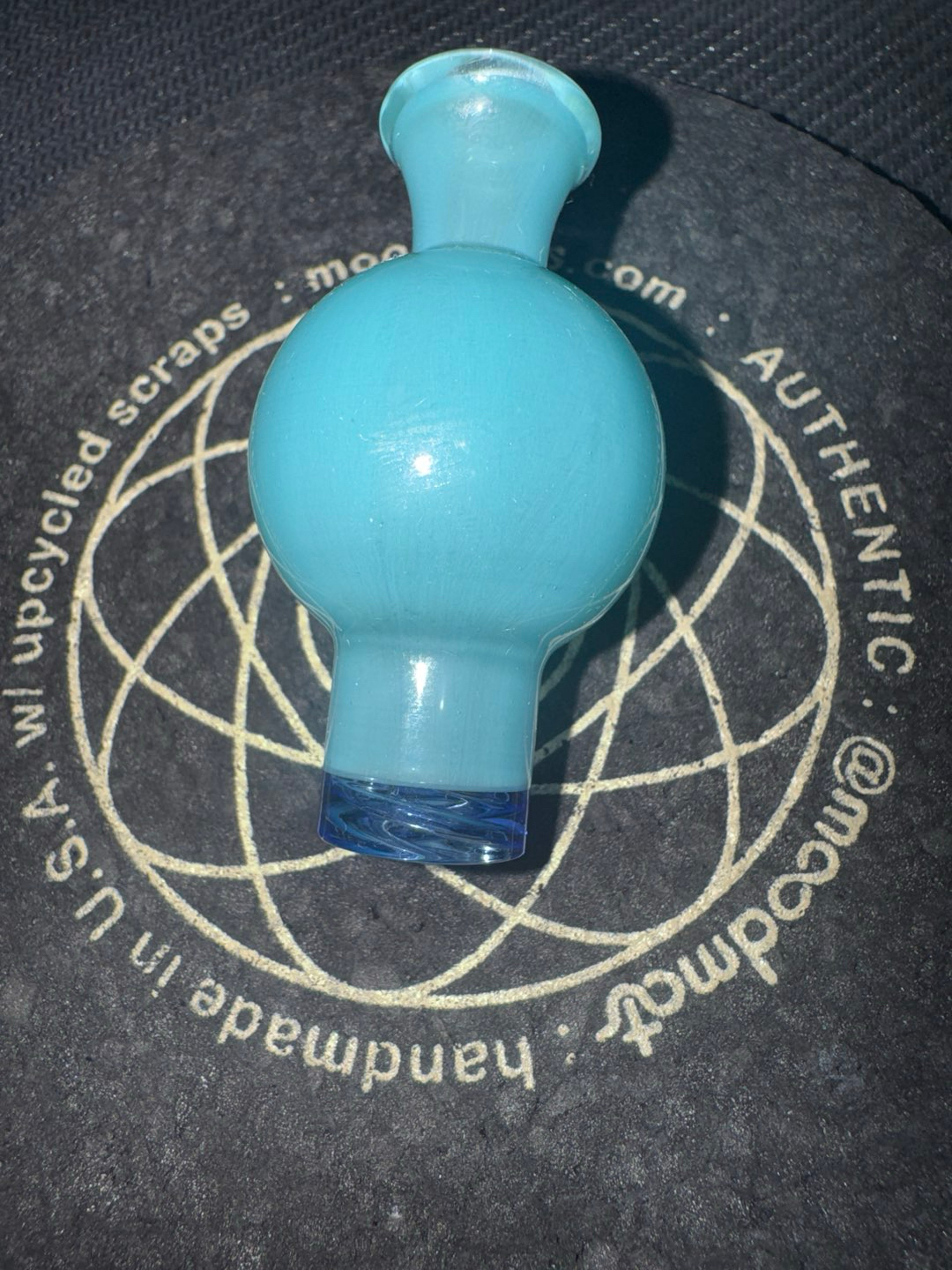 Preview pic of Blue bubble cap