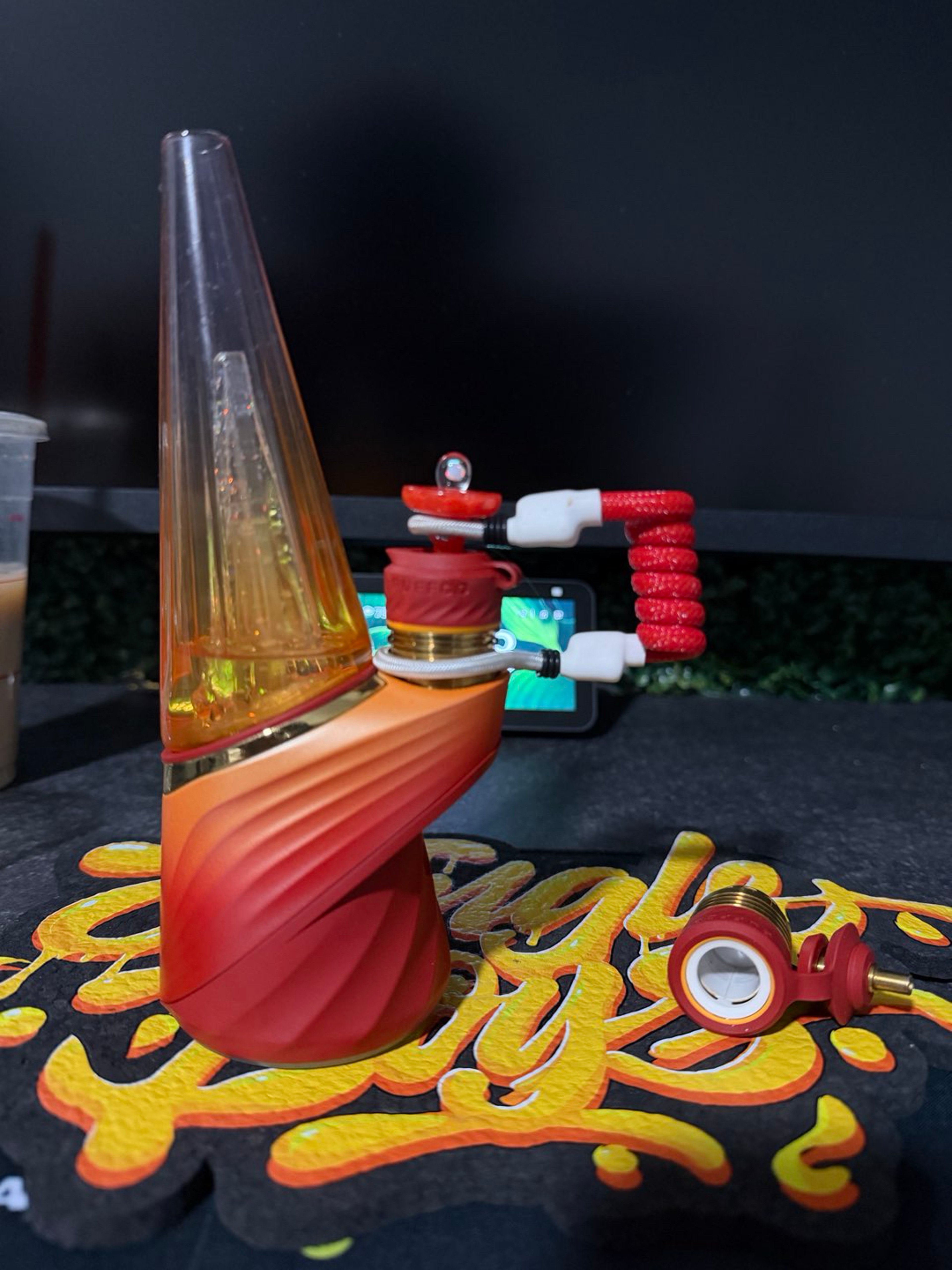 Preview pic of Puffco Peak Pro Daybreak LE Bundle | 650 Dabs | 2 Daybreak 3DXLs | 3 Glass Pieces | Complete