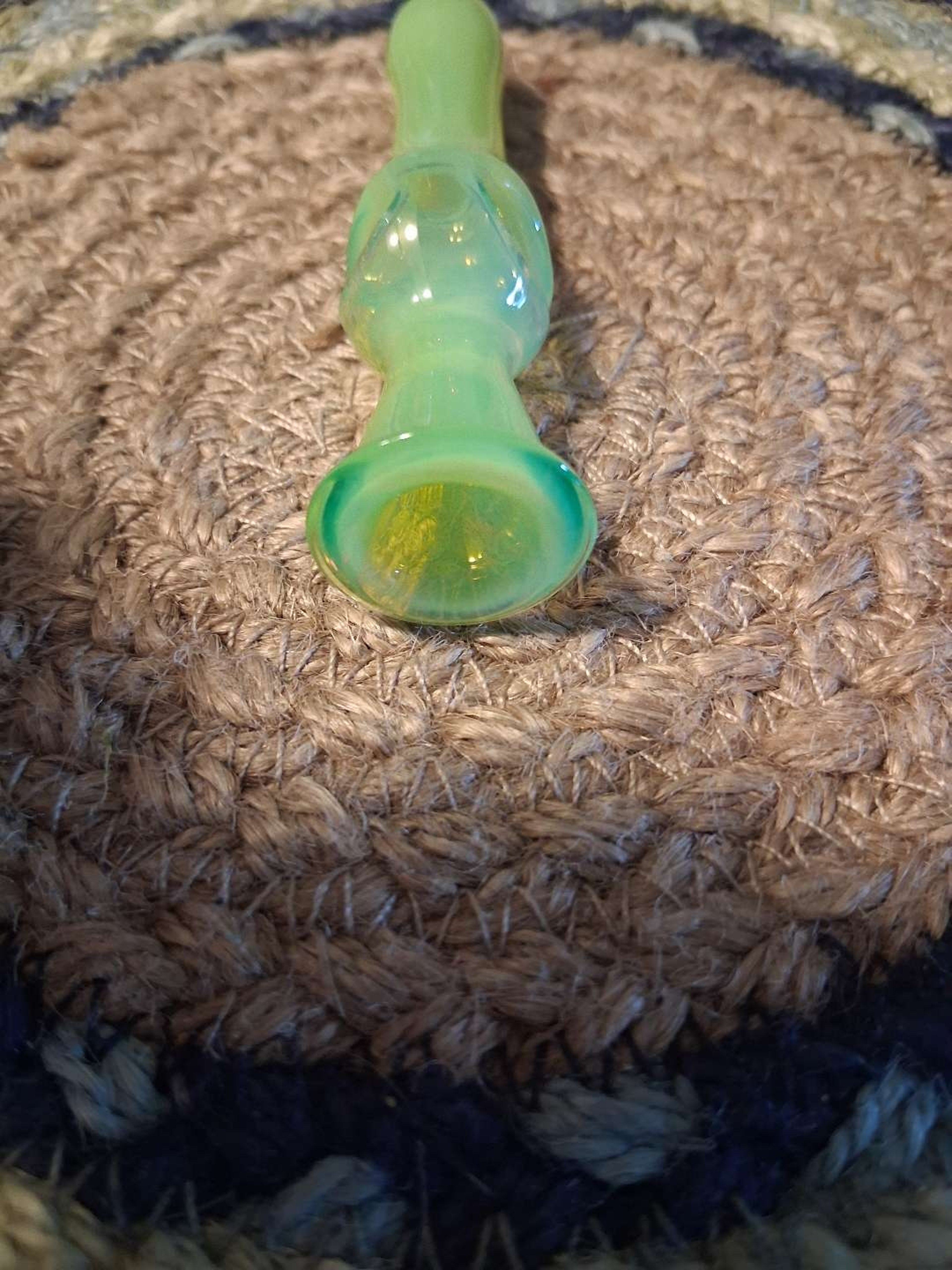 Preview pic of Rare Uranium Glass "Onie" (one-hitter chillum), rare shape and custom color (UV?)