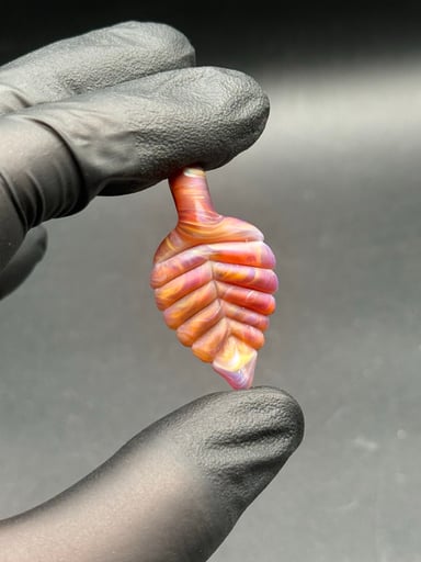 Preview pic of Leaf pendant