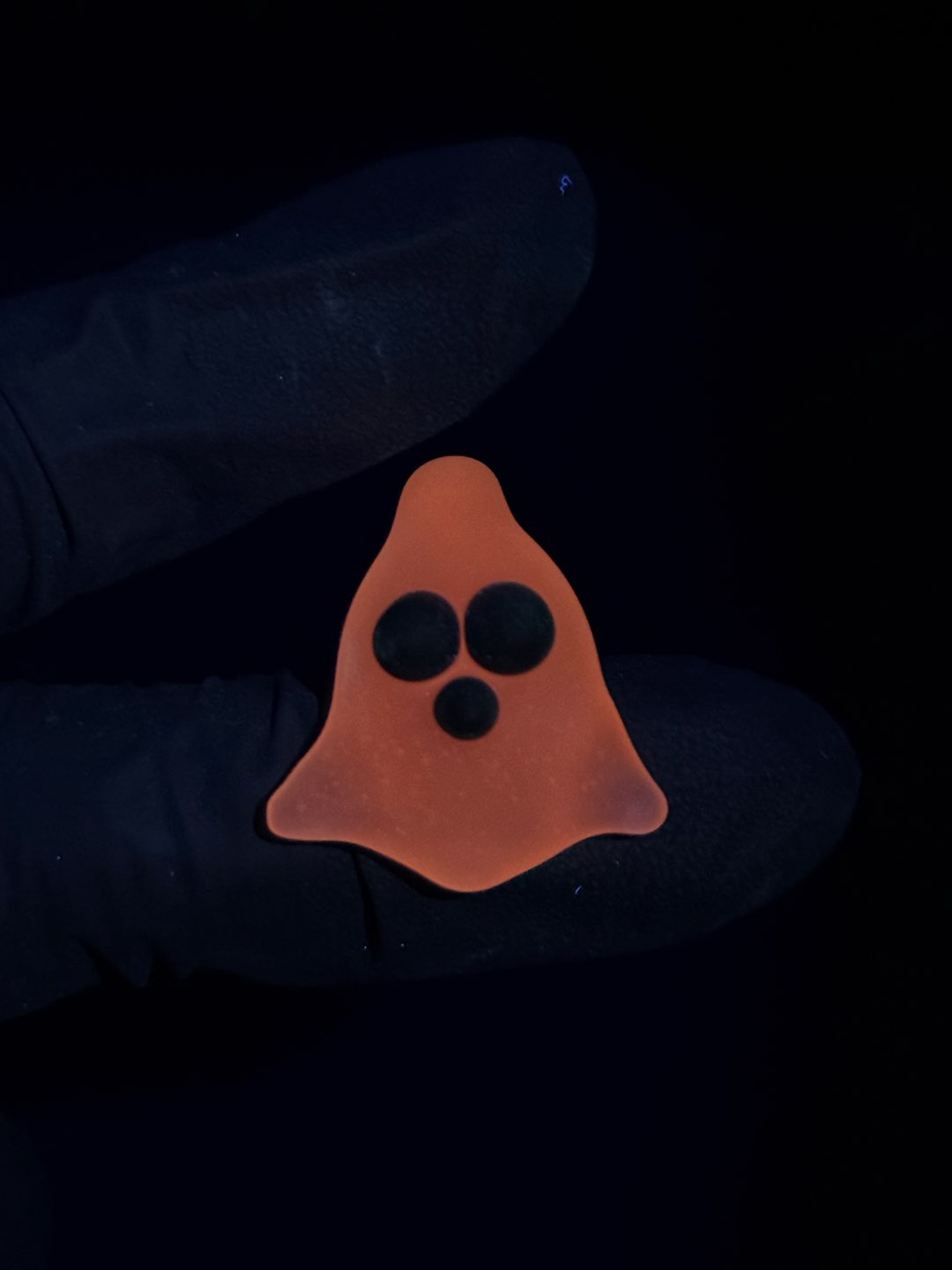 Preview pic of Ghost pendant