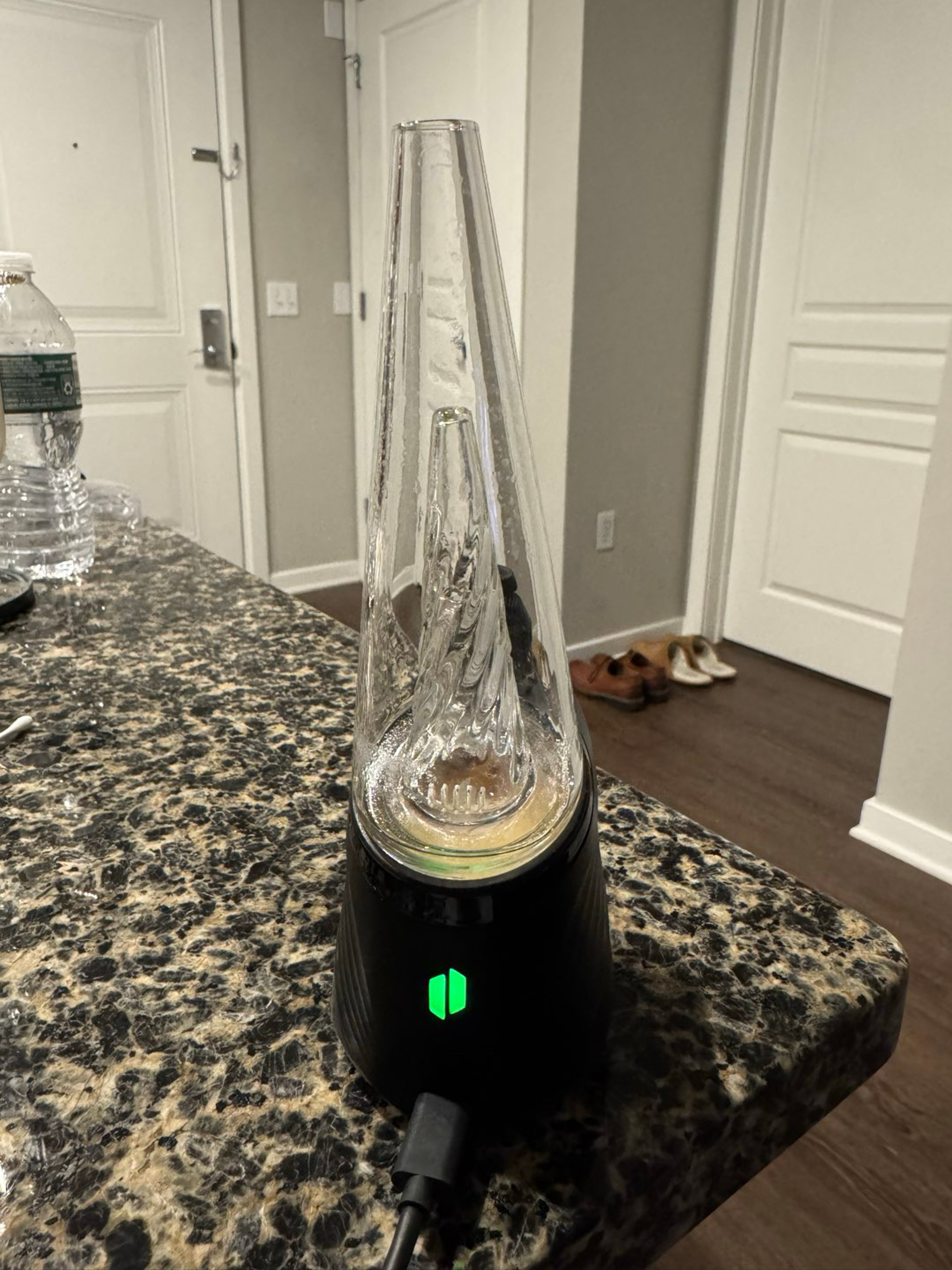 Preview pic of Puffco Peak Pro Onyx (Used)