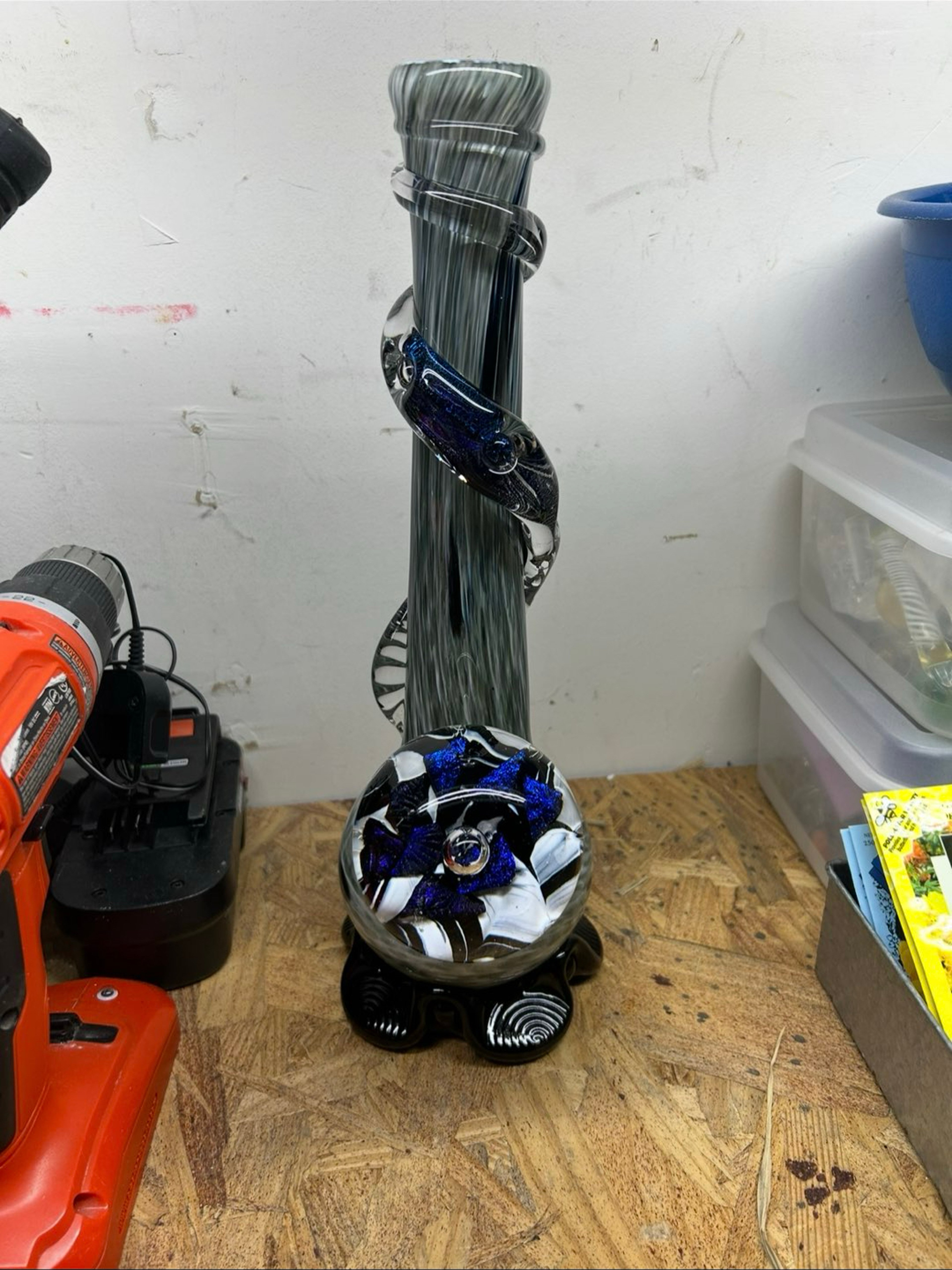 Preview pic of Noble Glass Marble bong