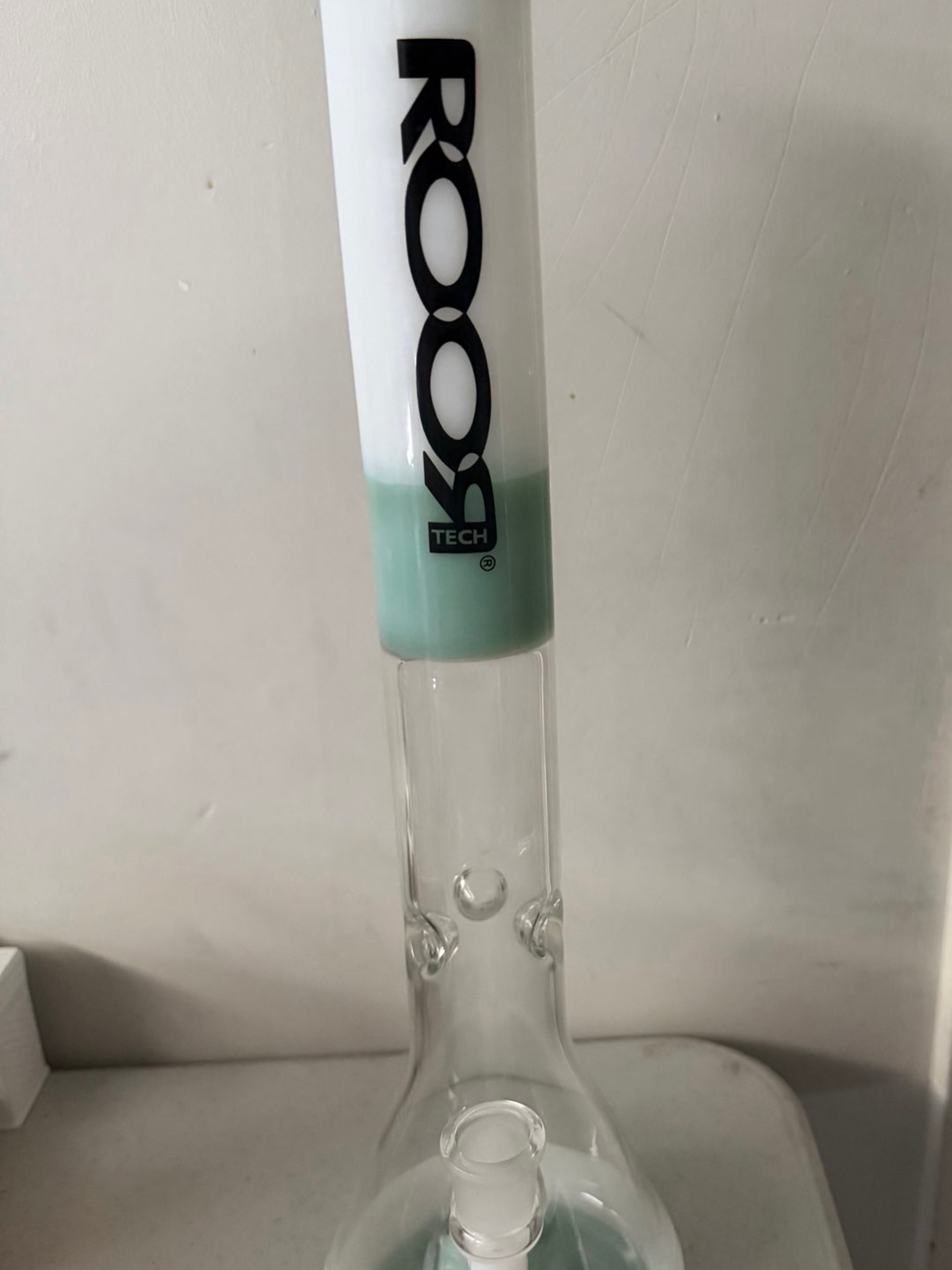 ROOR Tech Mint Green Fade Beaker image 0