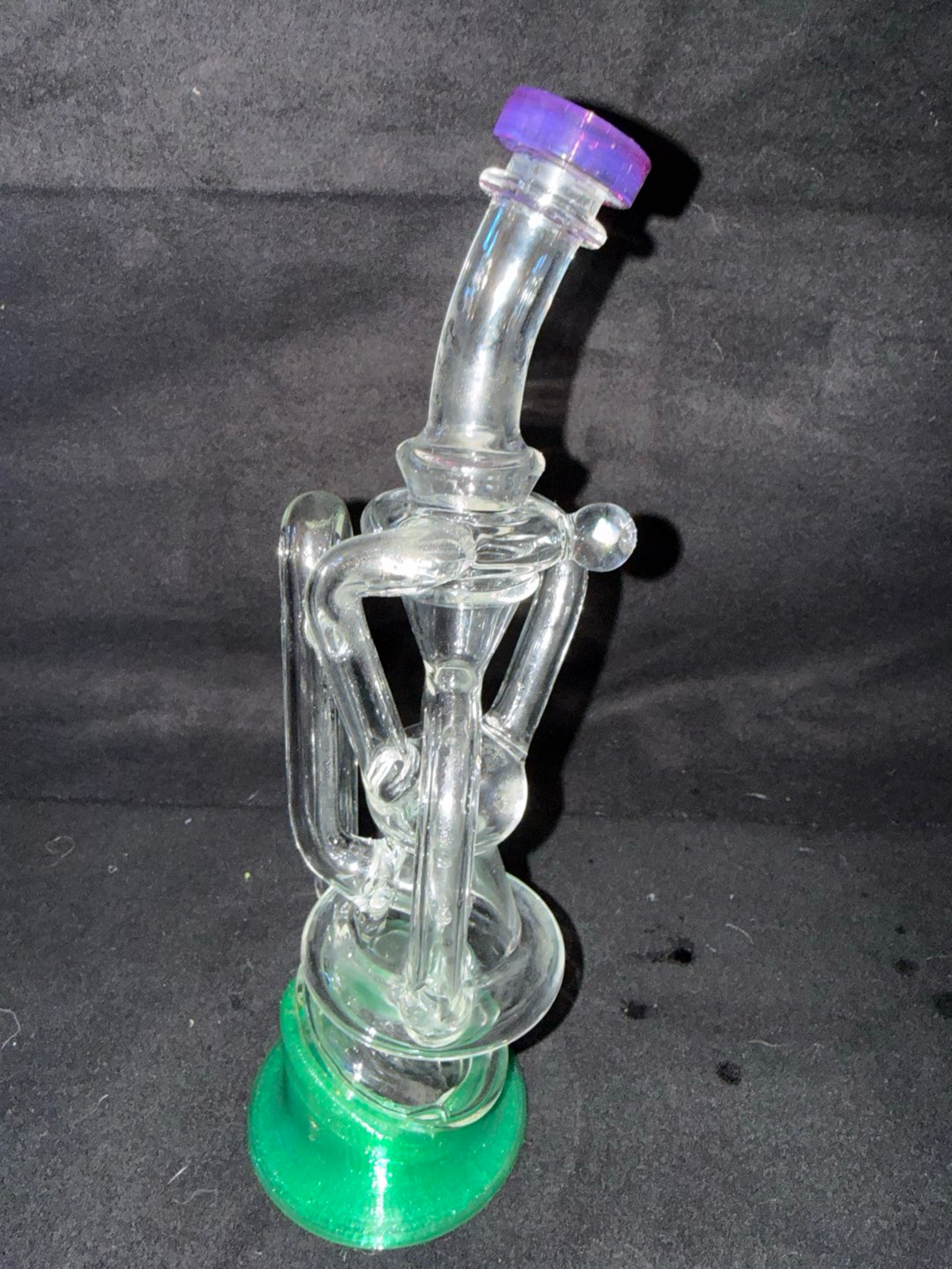 Preview pic of Iridescent glass tricycler puffco peak top