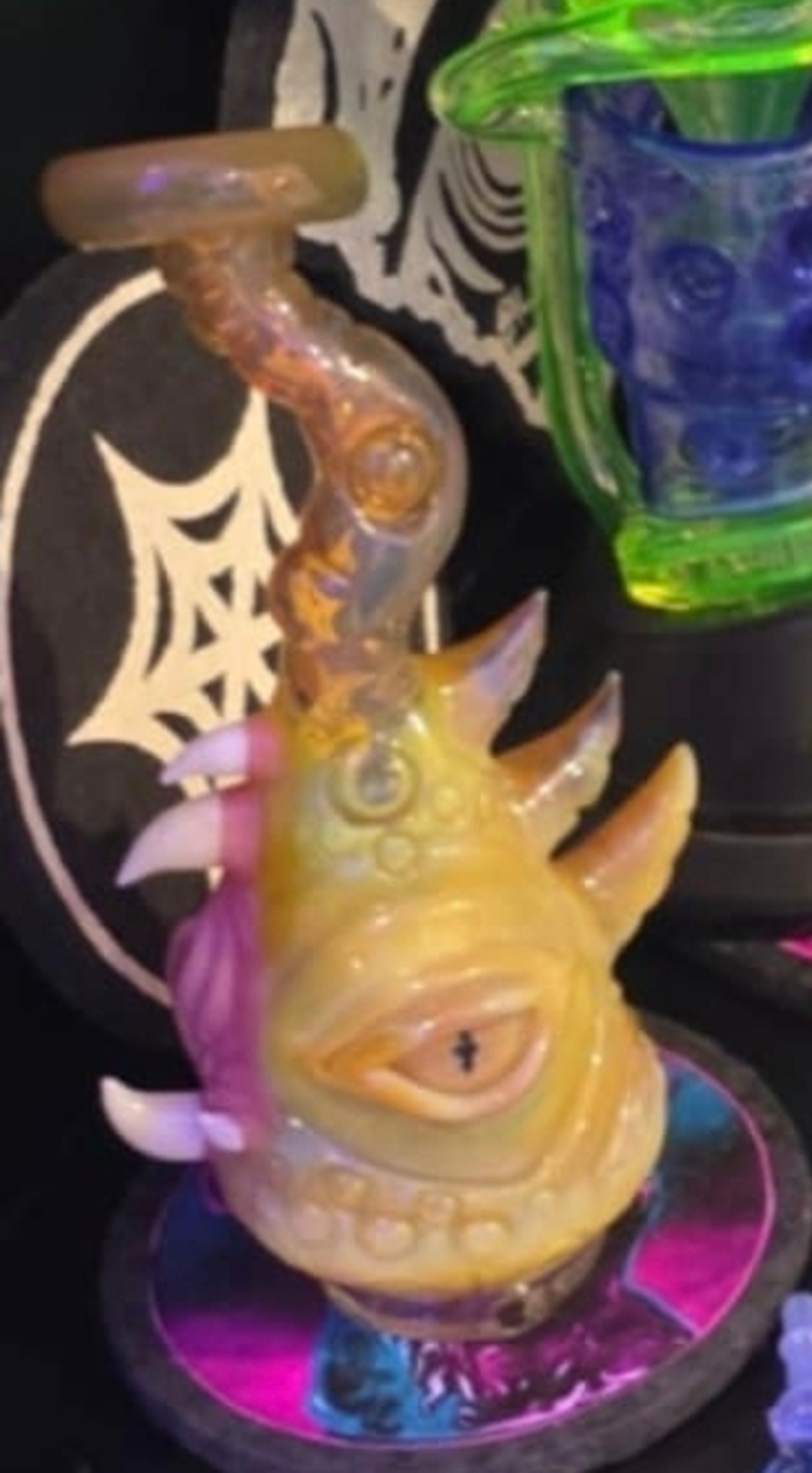 Preview pic of Sandalz glass parasite chugger