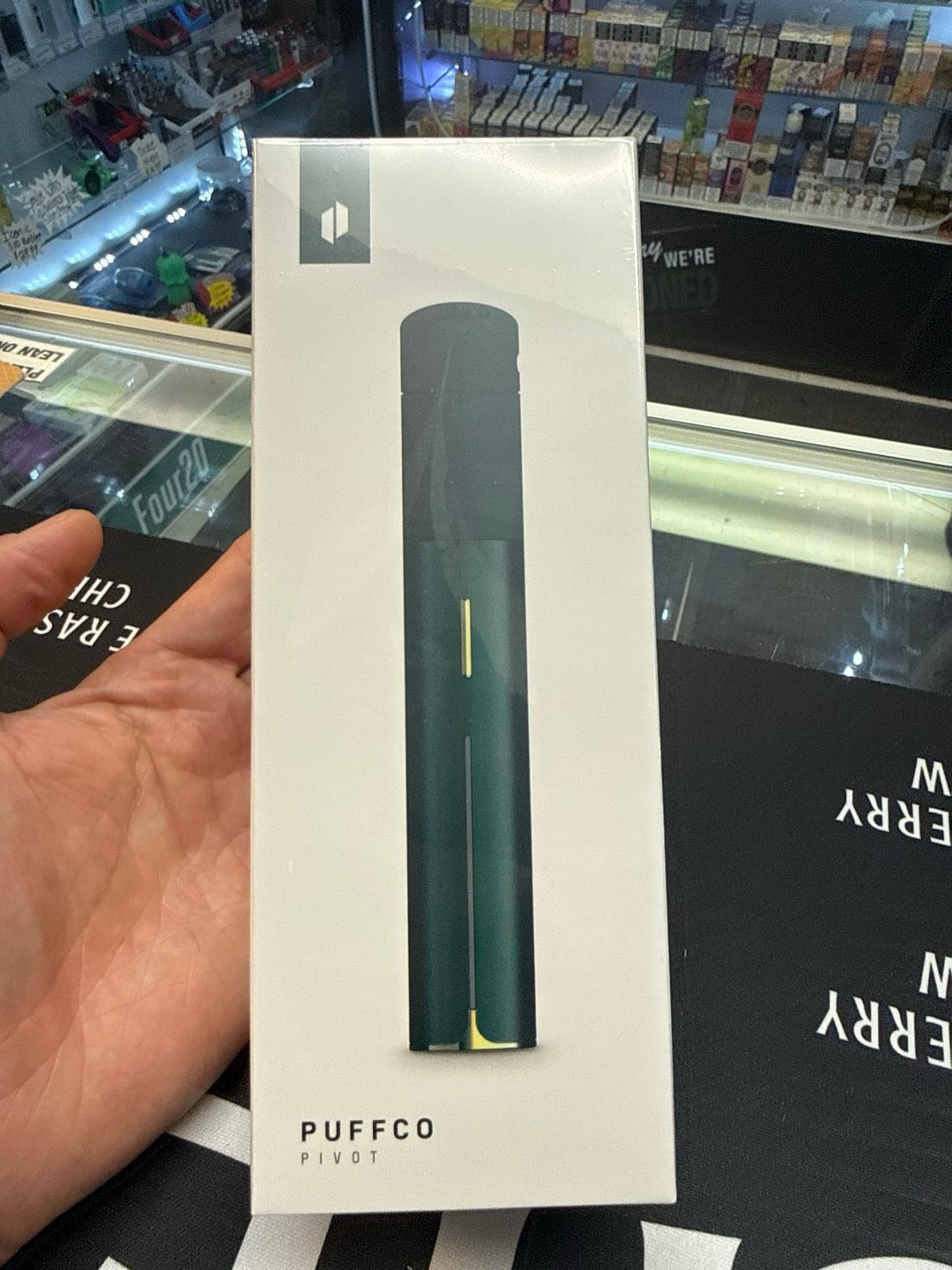 Preview pic of Puffco pivot green