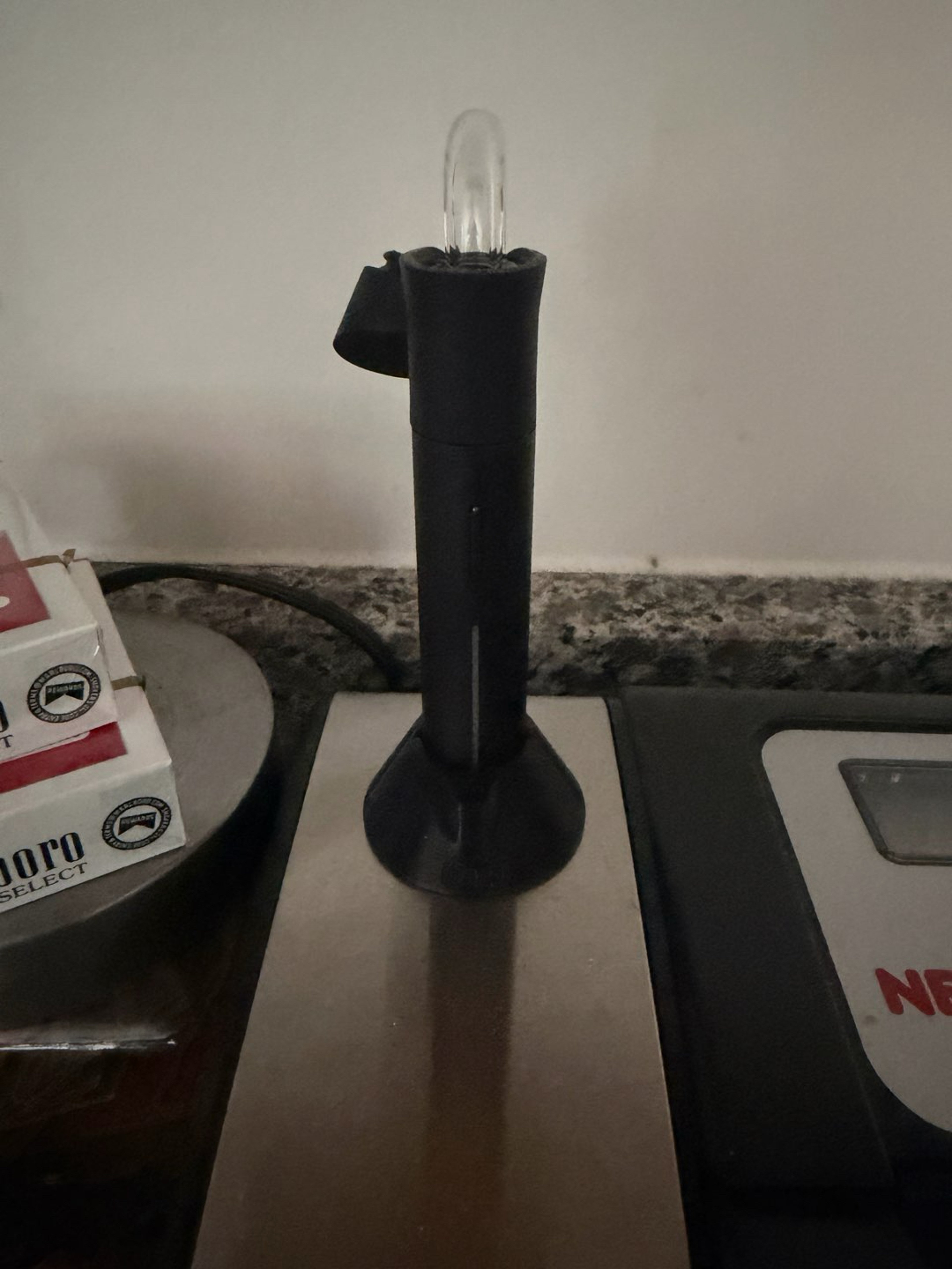Preview pic of Puffco Pivot