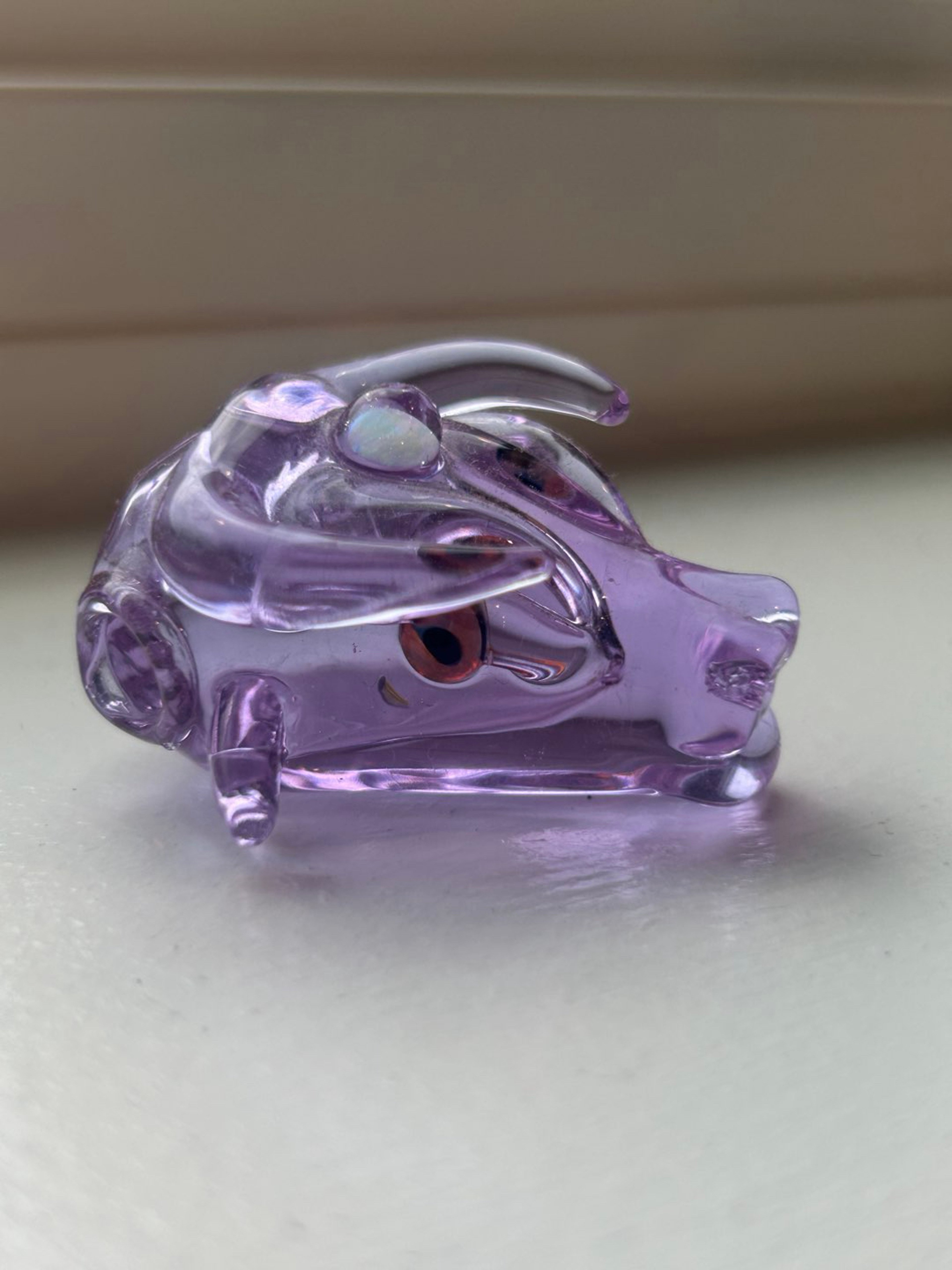 Preview pic of K Man Glass bull pendant