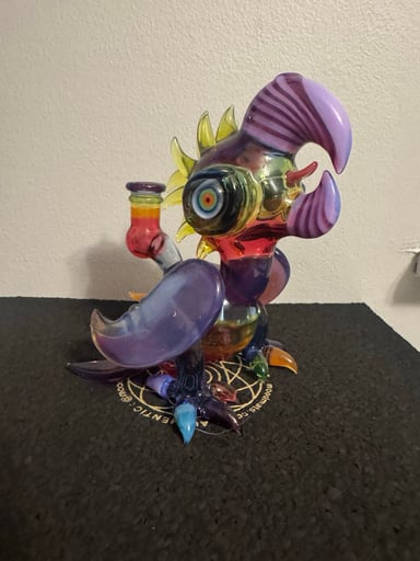 Preview pic of 2025 RJ Glass Full Size Macaw #1 10mm