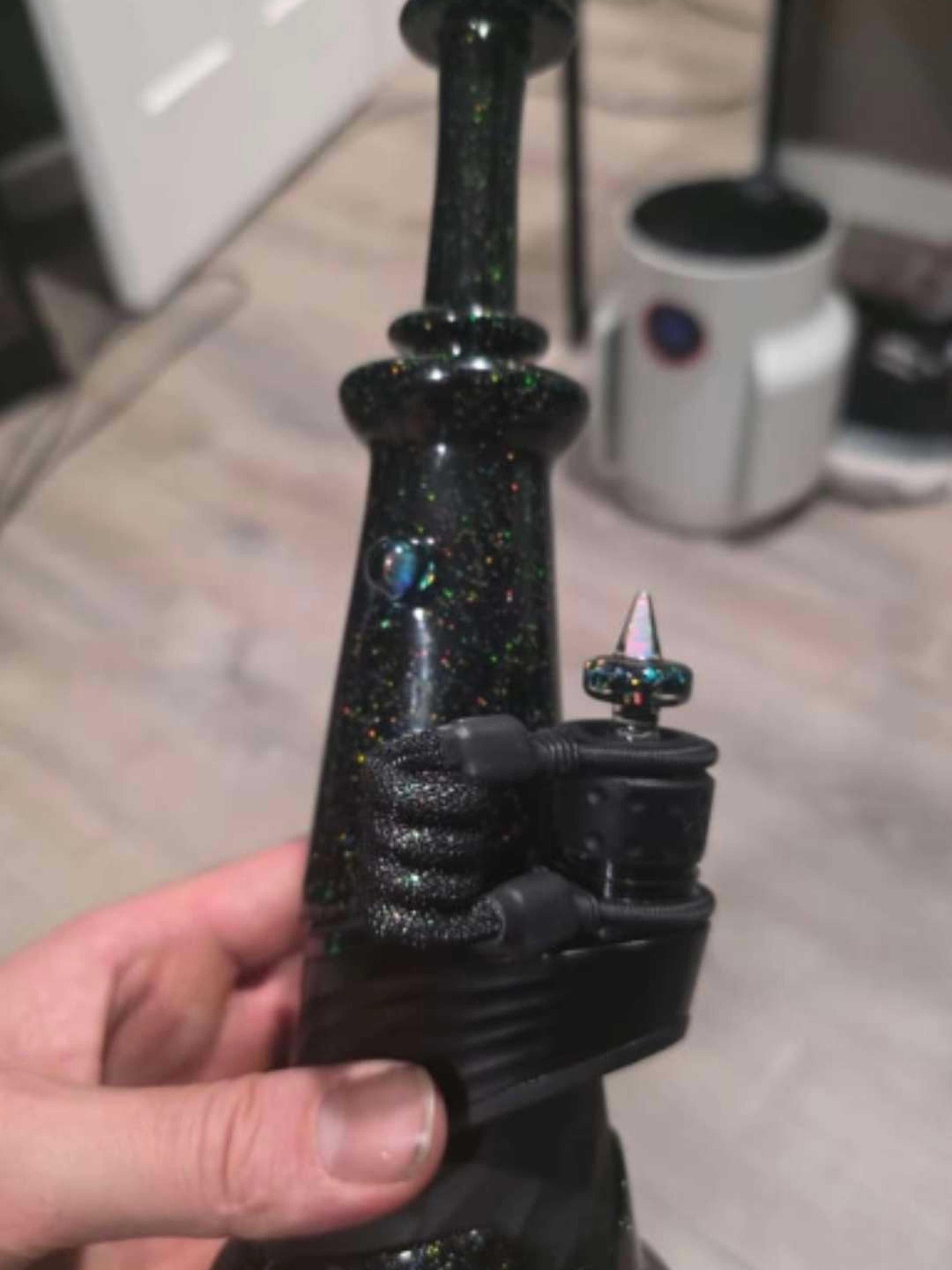 Preview pic of Black Cropal Shredder and accesories