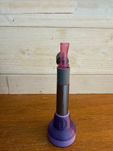 Preview pic of Meademade straw pivot top. Telemagenta