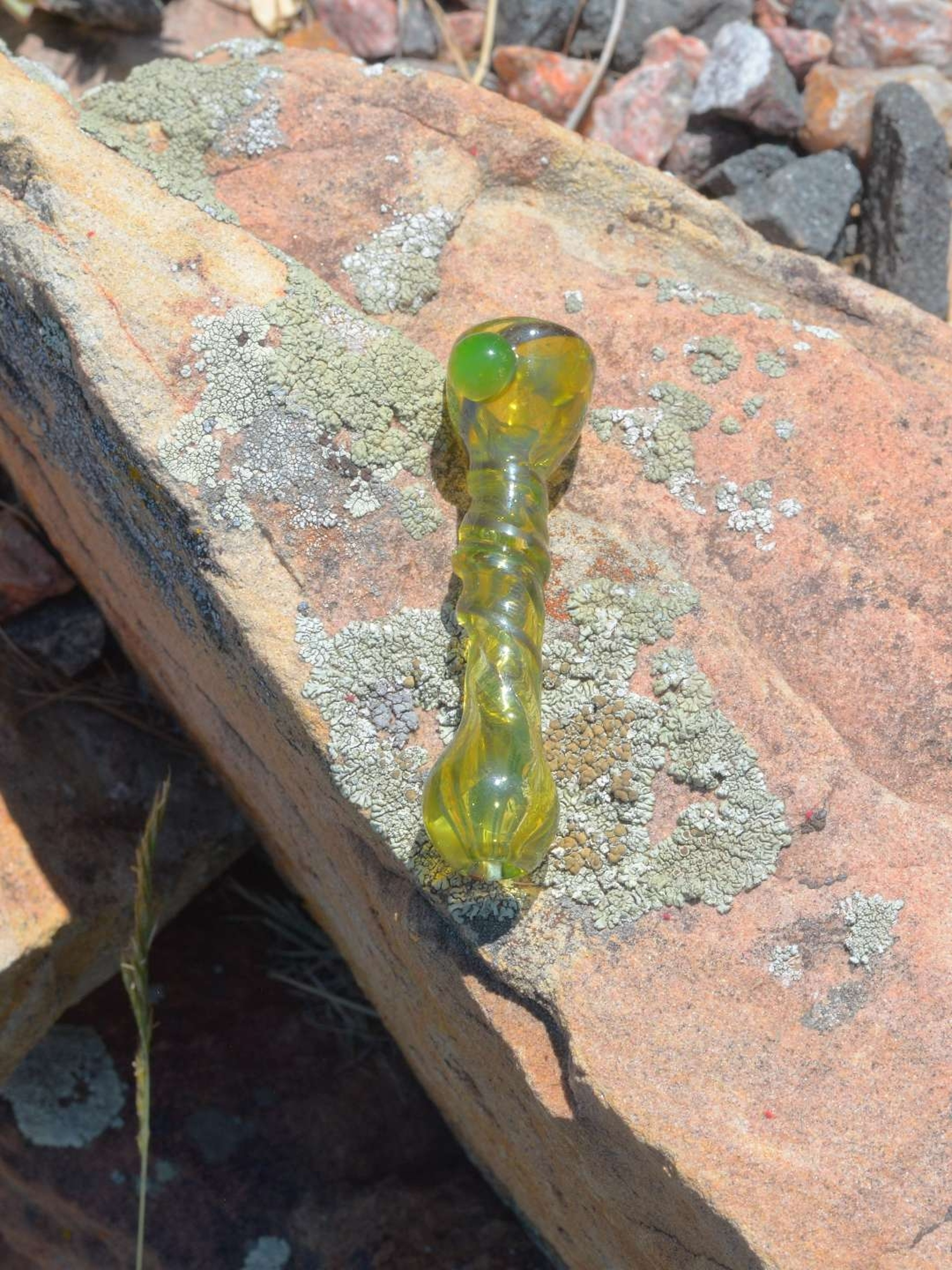 Preview pic of Twisted Green Chillum