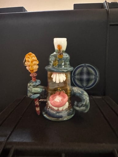 Preview pic of Glasshole rig with banger cap and pelican