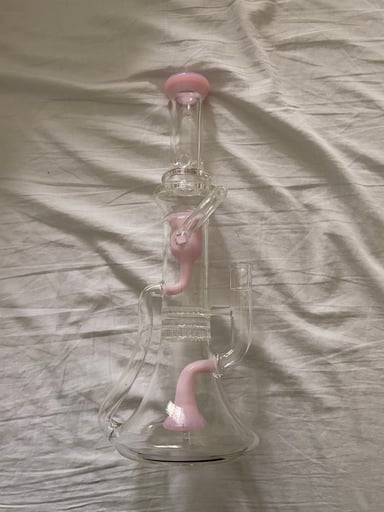 Preview pic of Pink glass dab rig