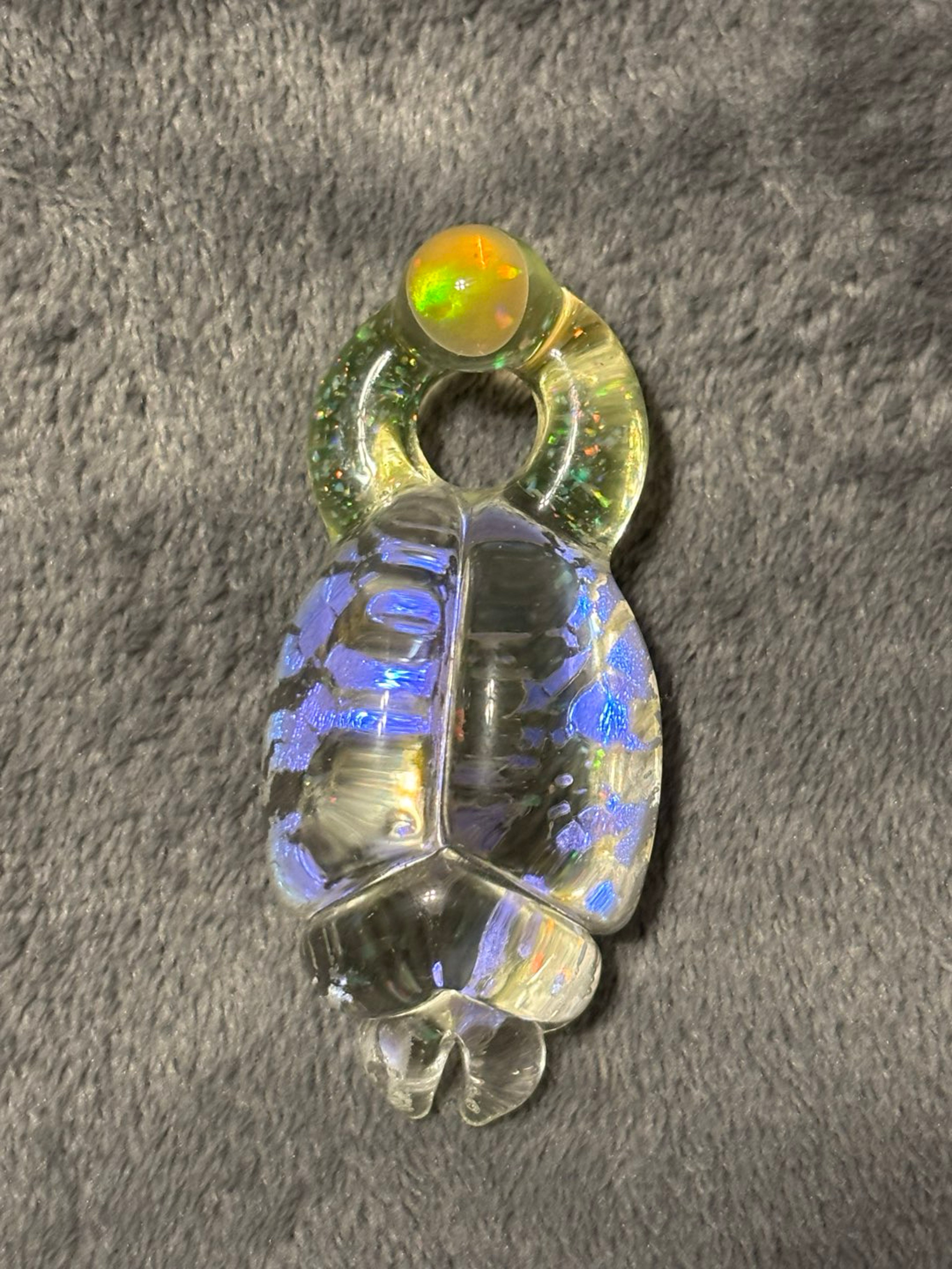 Pendent image 0