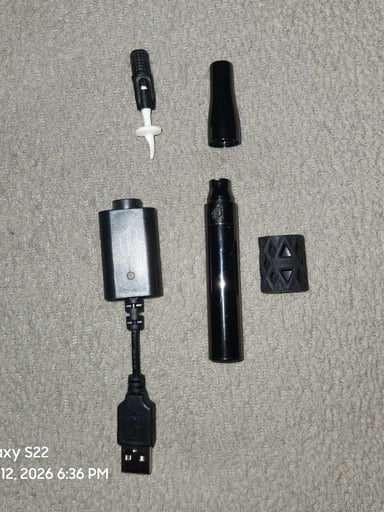 Preview pic of Puffco plus battery and mouthpiece
