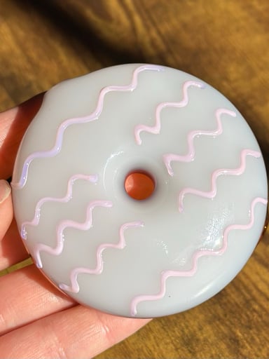 Preview pic of Glass Donut Pipe