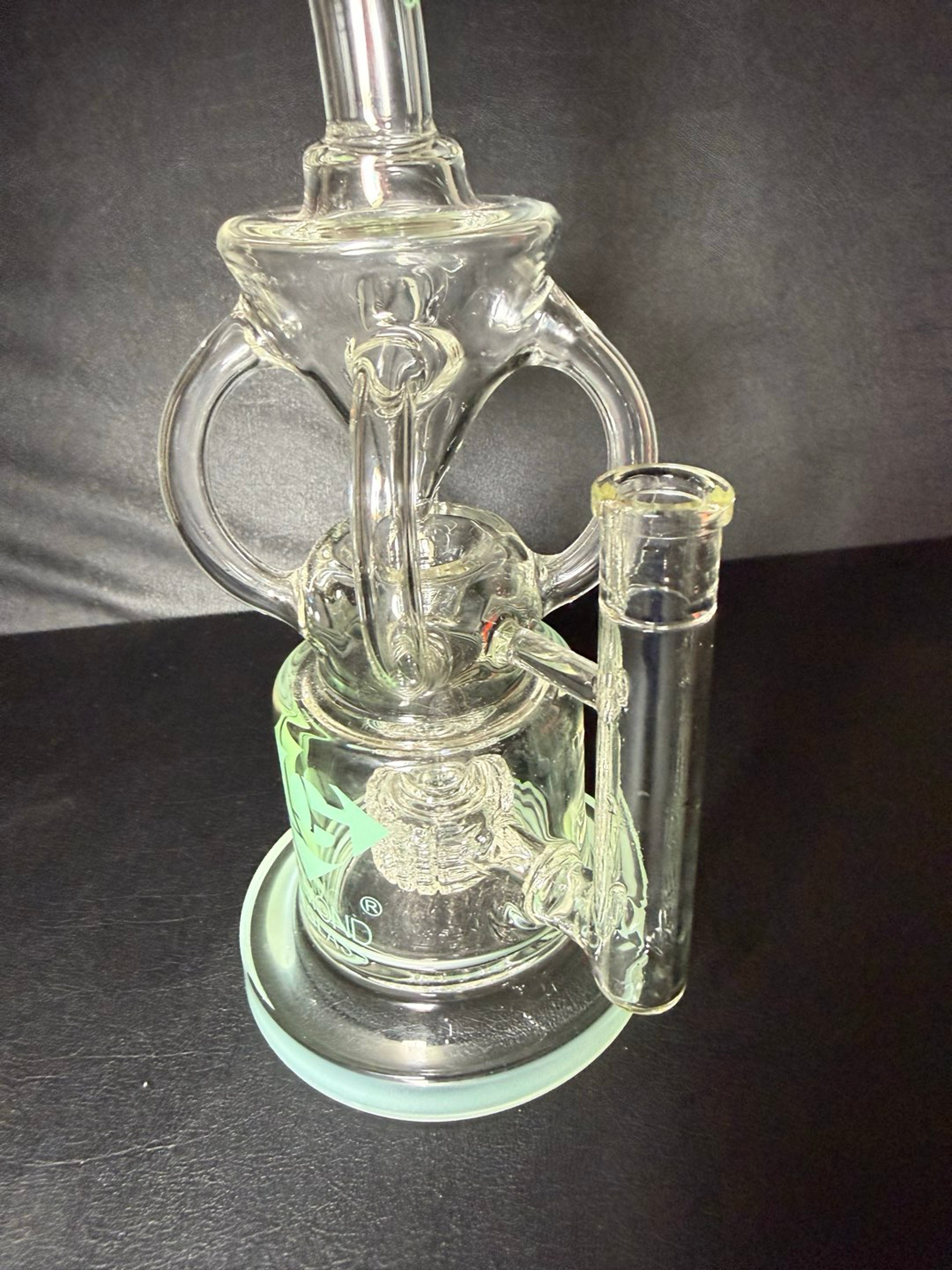 Preview pic of Beautiful Diamond glass quad recycler with open drain, 13 inches tall, excellent function.