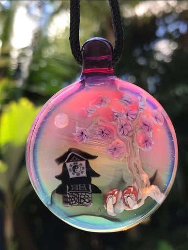 Preview pic of Piper Dan 2021 pendant