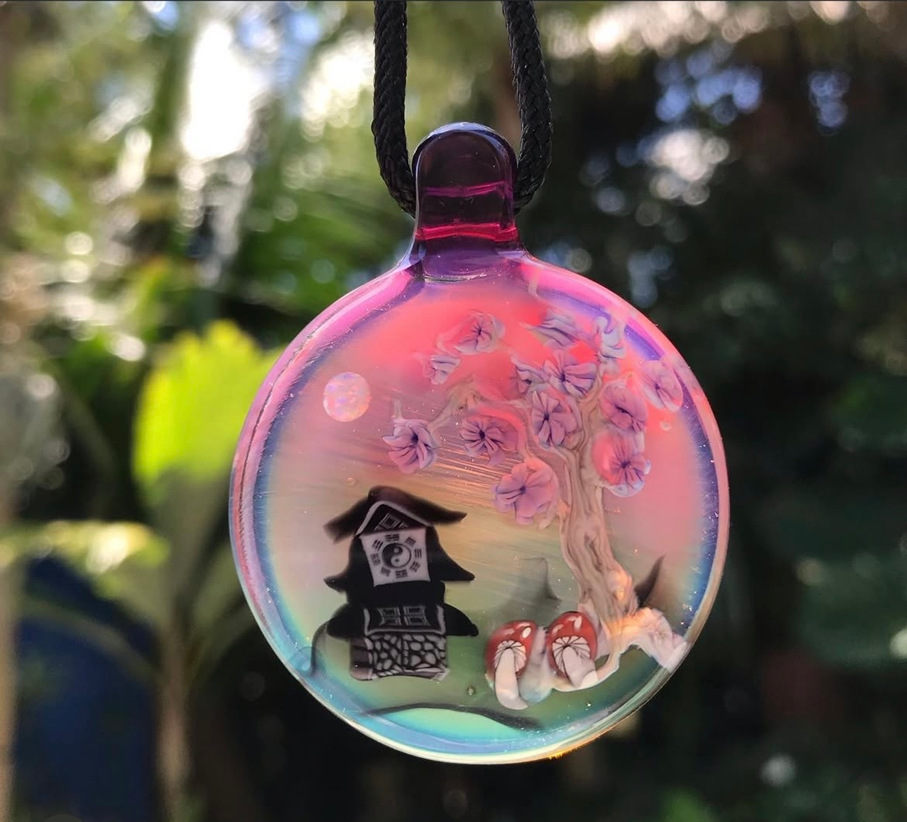 Preview pic of Piper Dan 2021 pendant