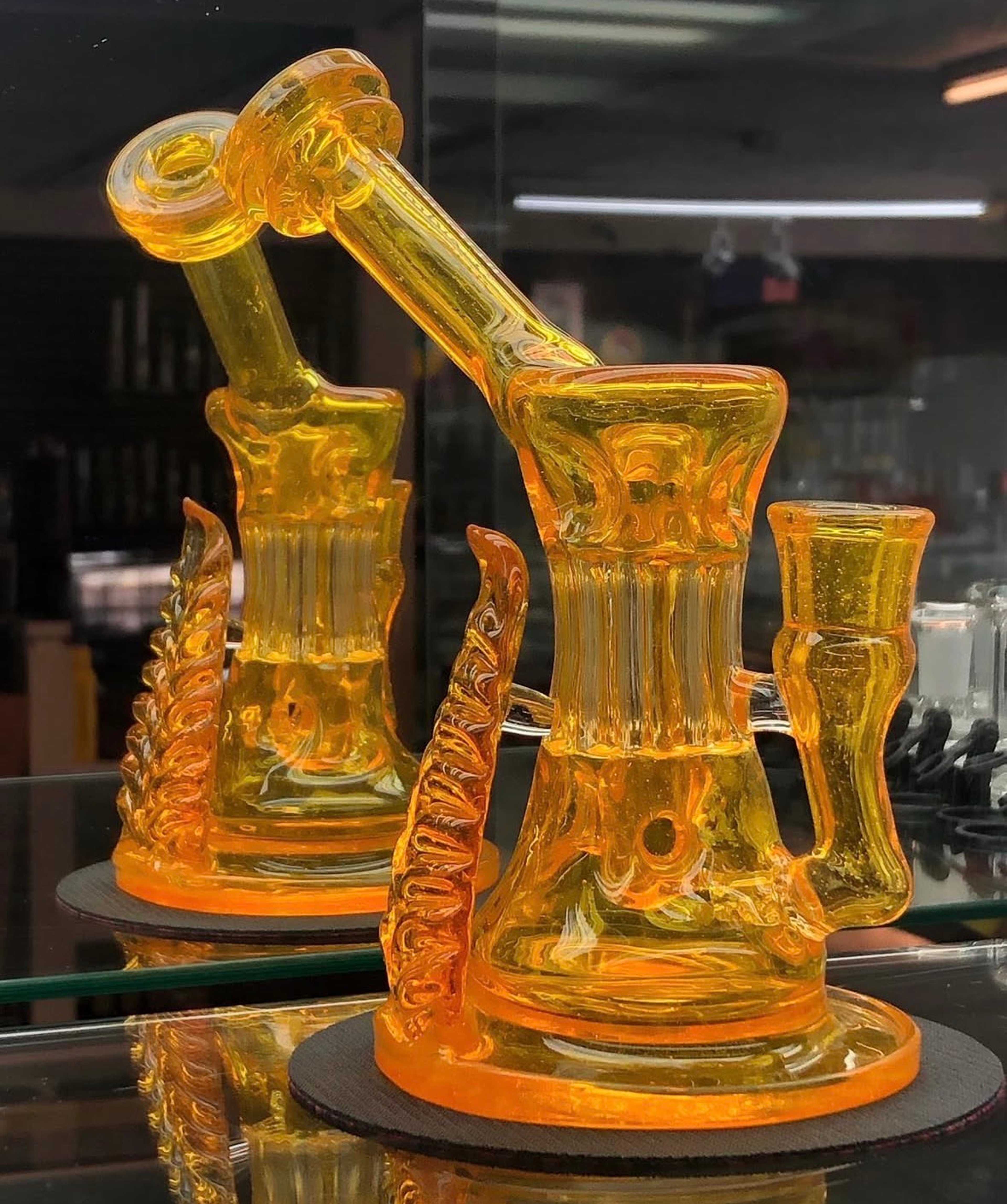 Preview pic of SYMBIARTIC GLASS banger hanger
