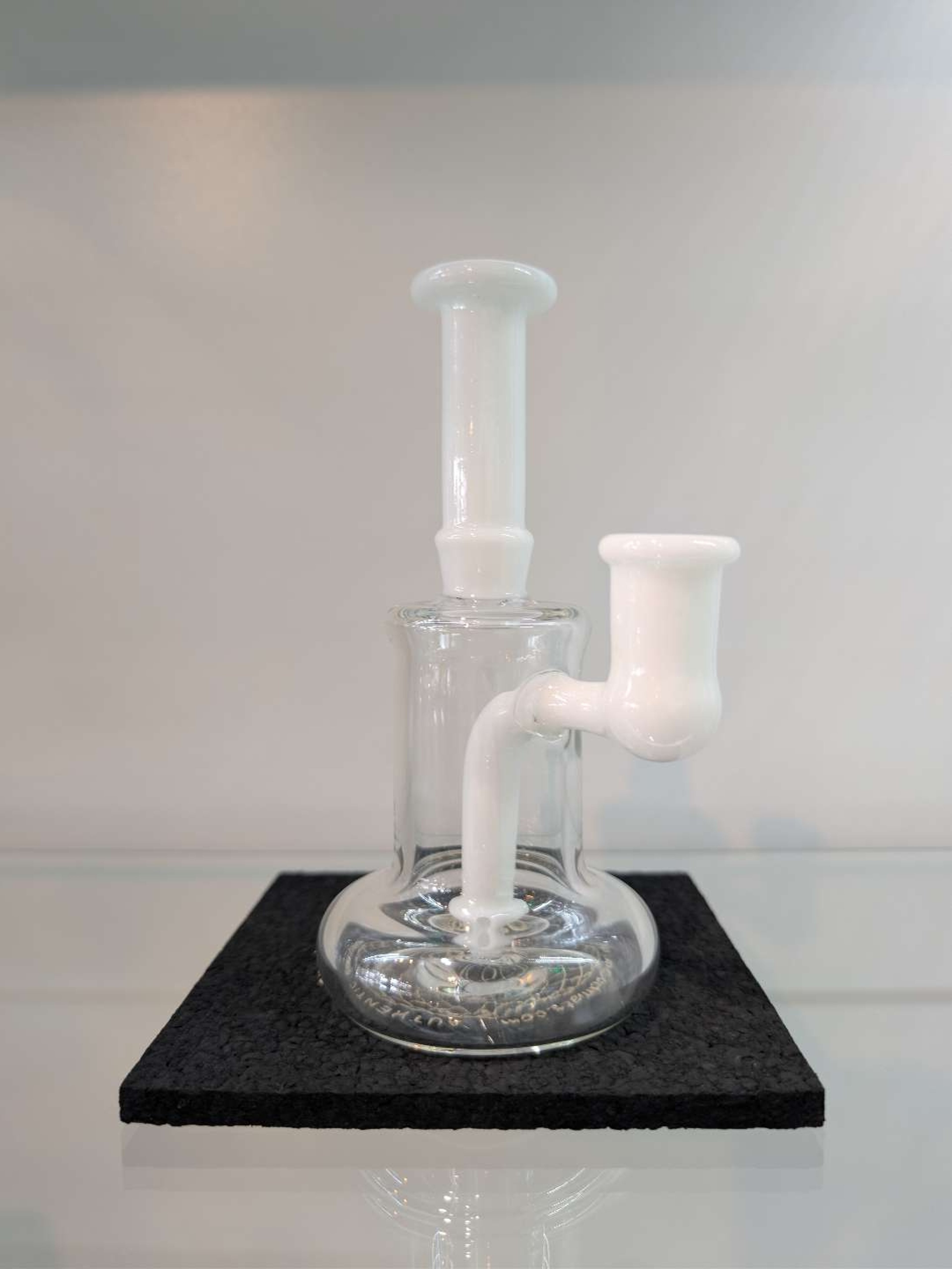 Preview pic of Kirkland Glass Works Banger Hanger White