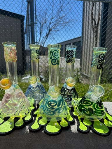 Preview pic of MJHoG 9" Flower Beaker - Squiggle Tech
