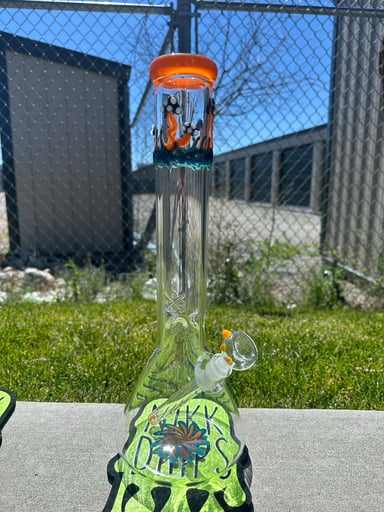 Preview pic of MJHoG 15" Flower Beaker - Orange Mushroom