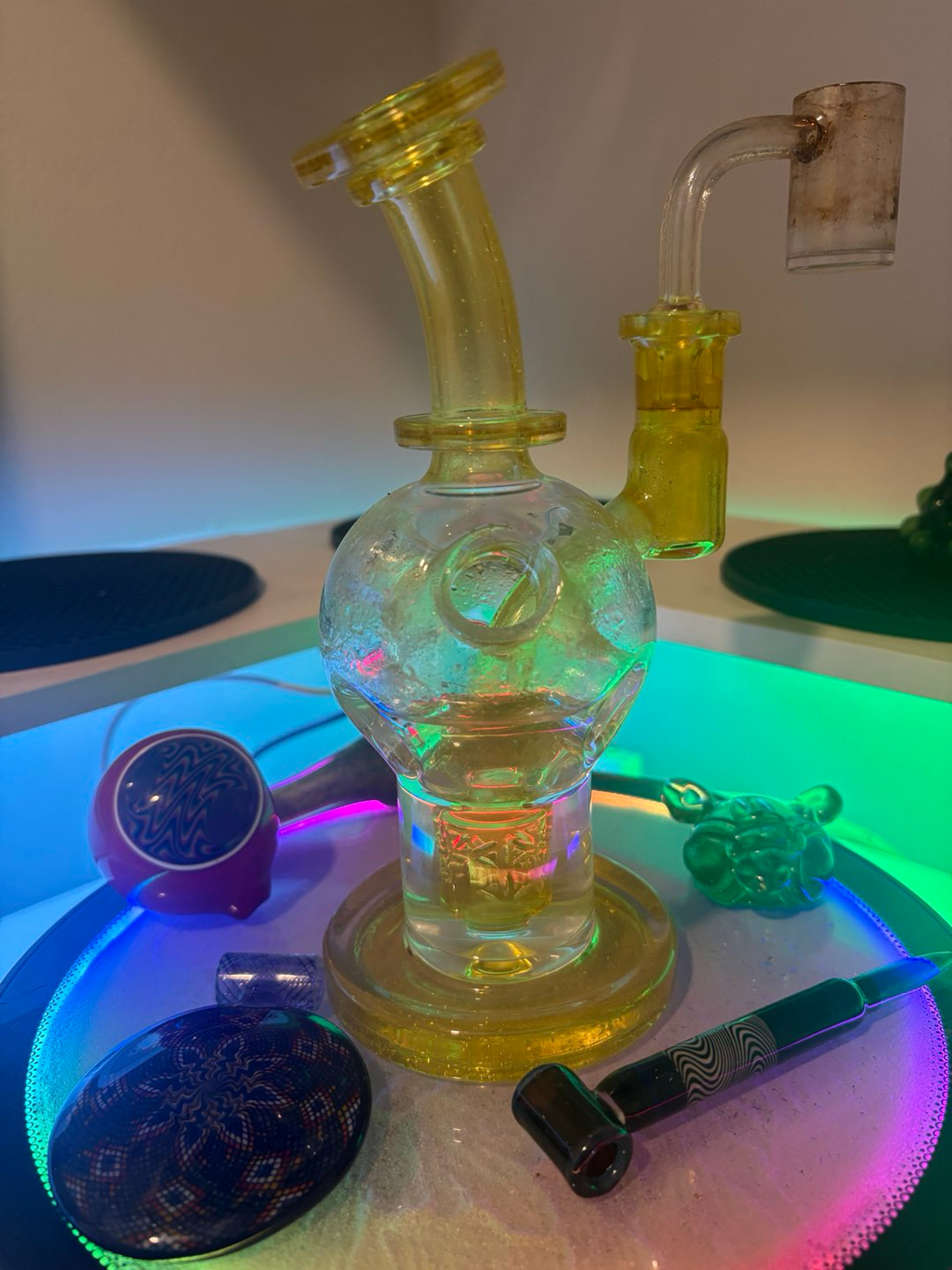 Preview pic of Fatboy glass exosphere