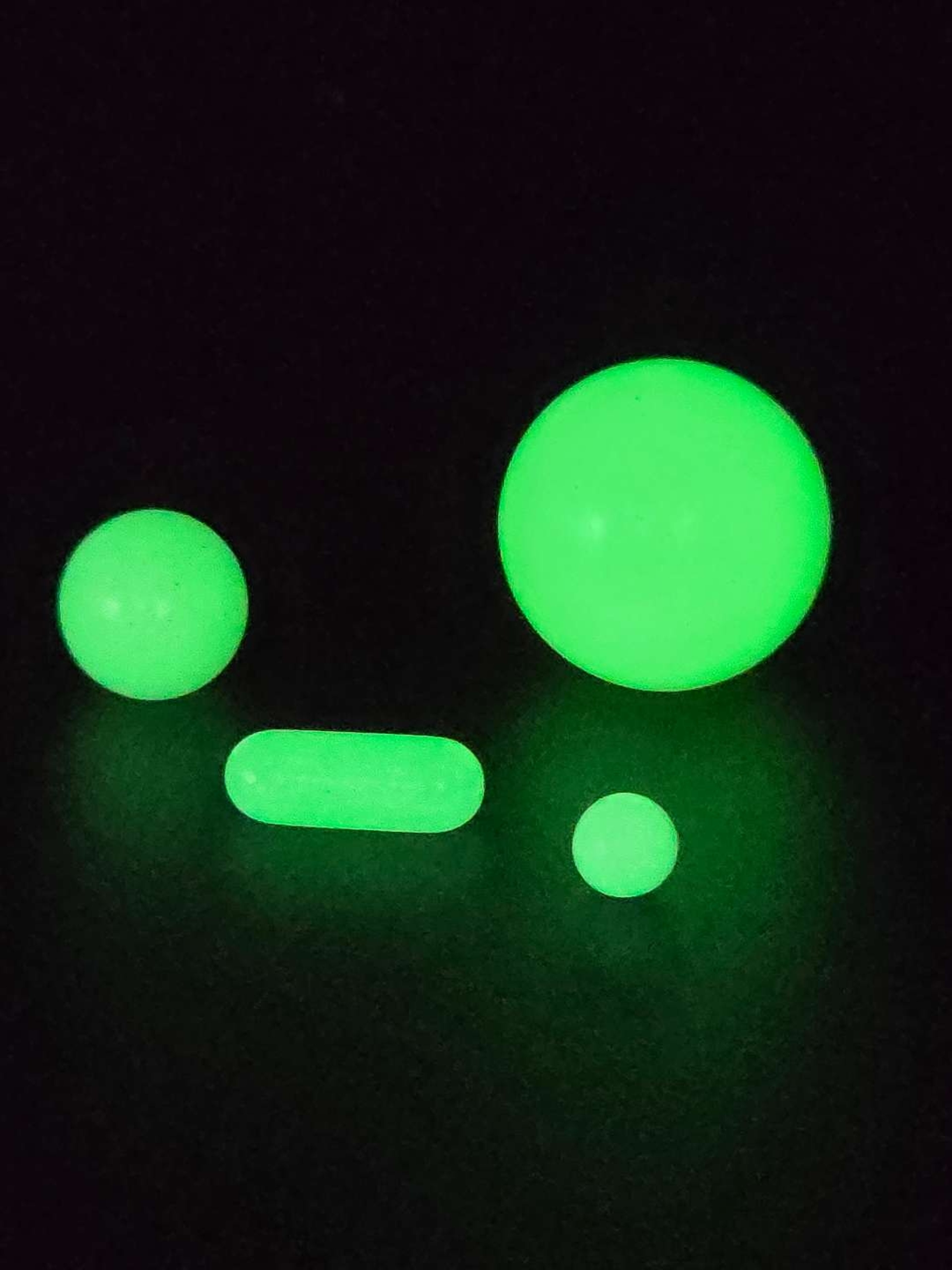 Preview pic of Glow In The Dark 4 Piece Slurper Set