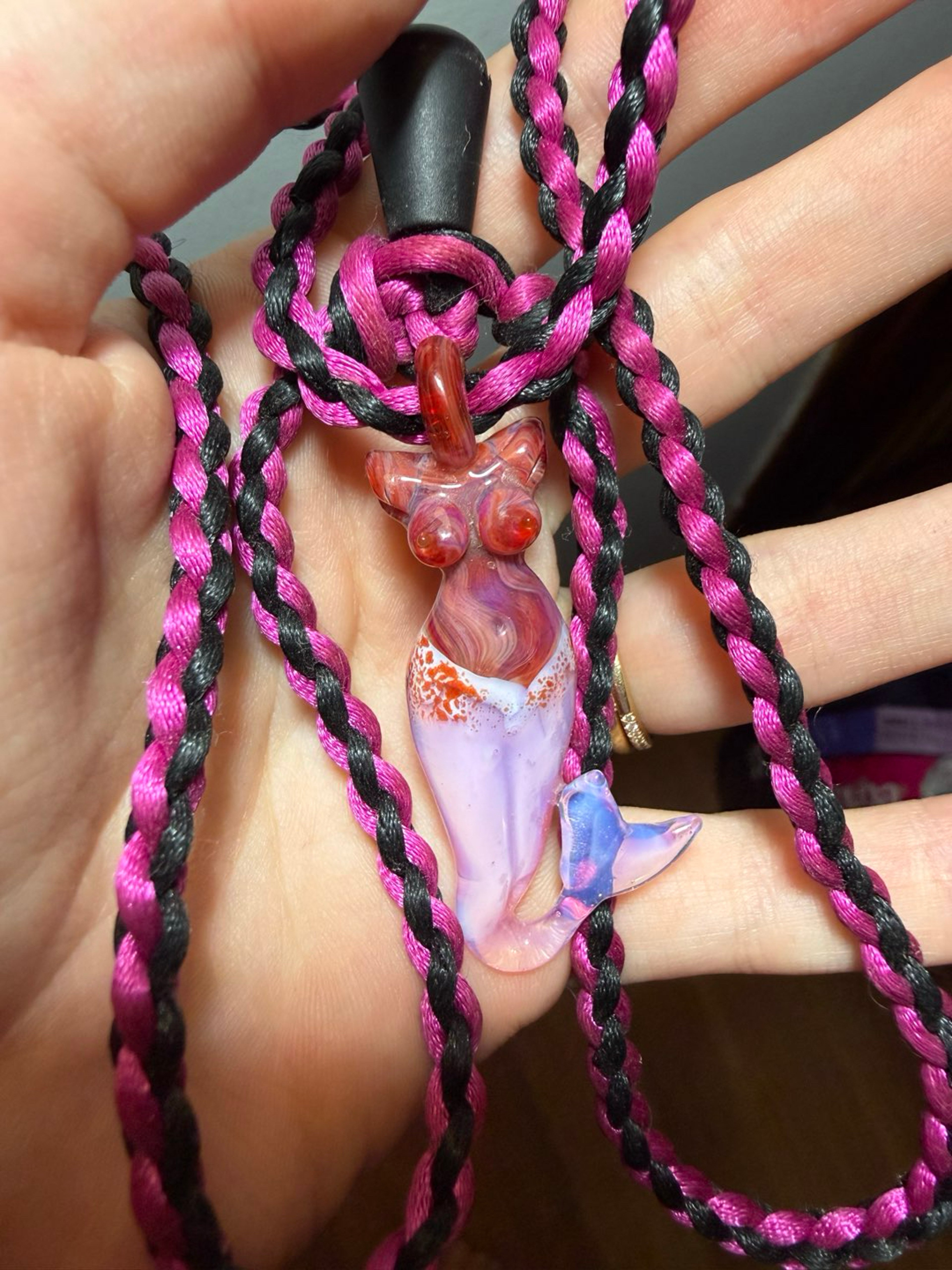 Ishtar pendant image 0