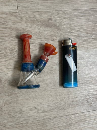 Preview pic of 🆕 10mm Bong MINI