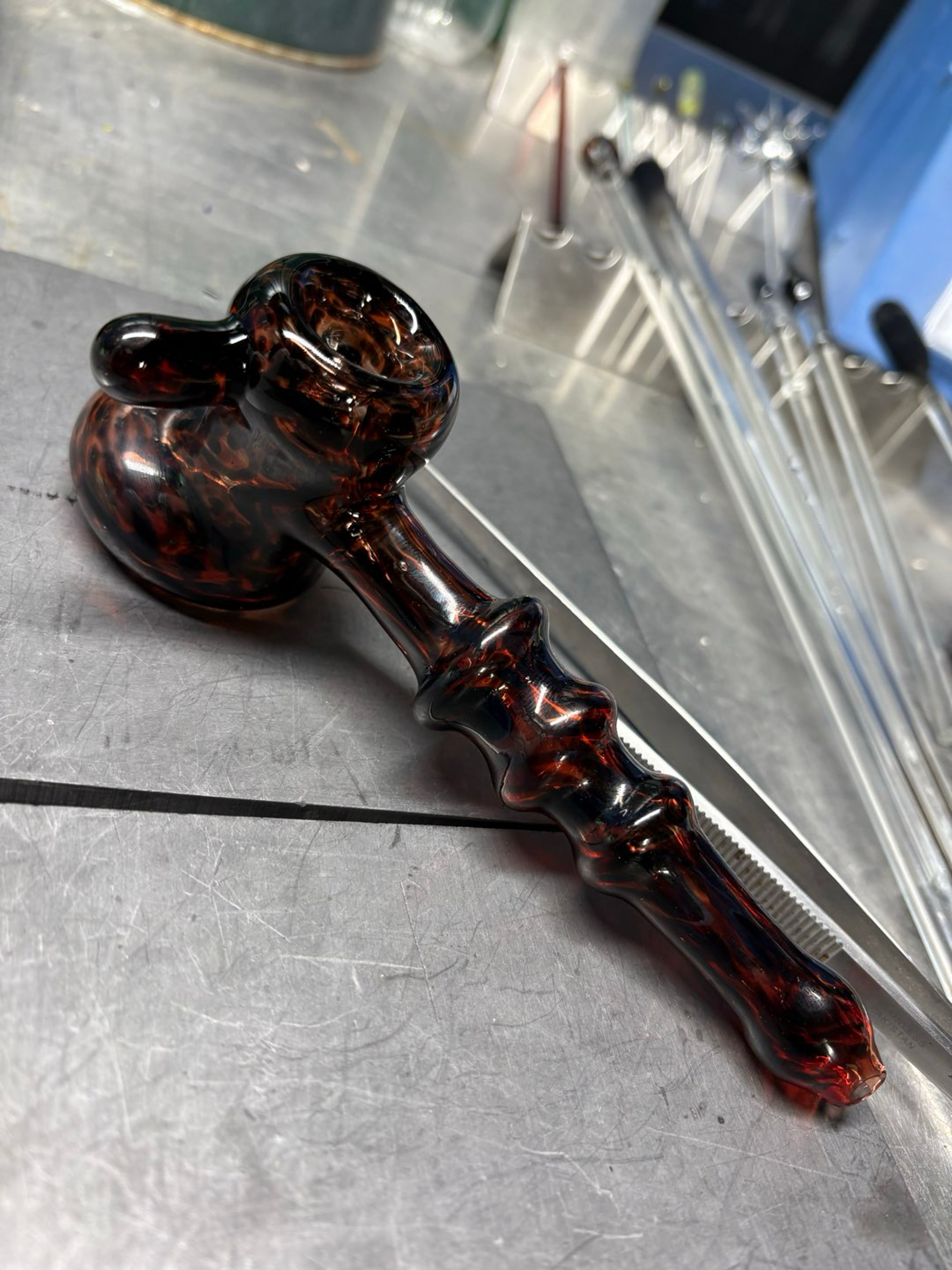Preview pic of Red and black hammer