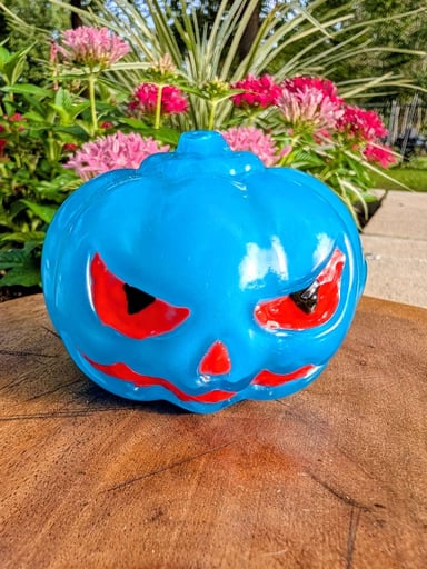 Preview pic of MINT Glow-In-The-Dark Teal Pumpkin Hand Pipe 🎃