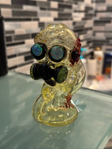 Preview pic of Mango Glass Gas Mask Recycler