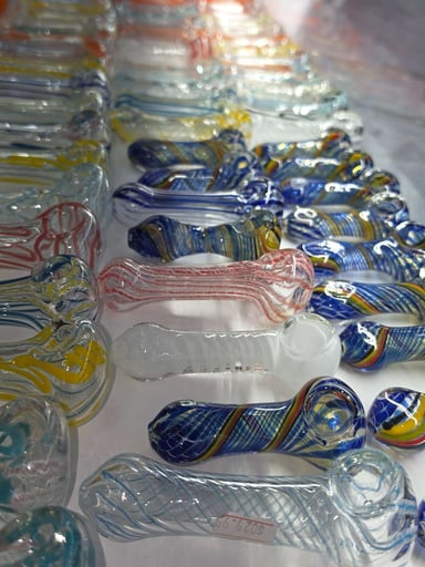 Preview pic of Glass pipes designed for smoking hopes