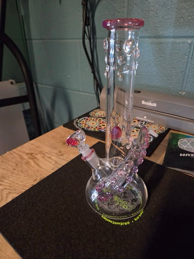 Preview pic of Wicked Glass Recycler Beaker