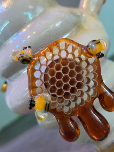 Preview pic of Joe P honey hive