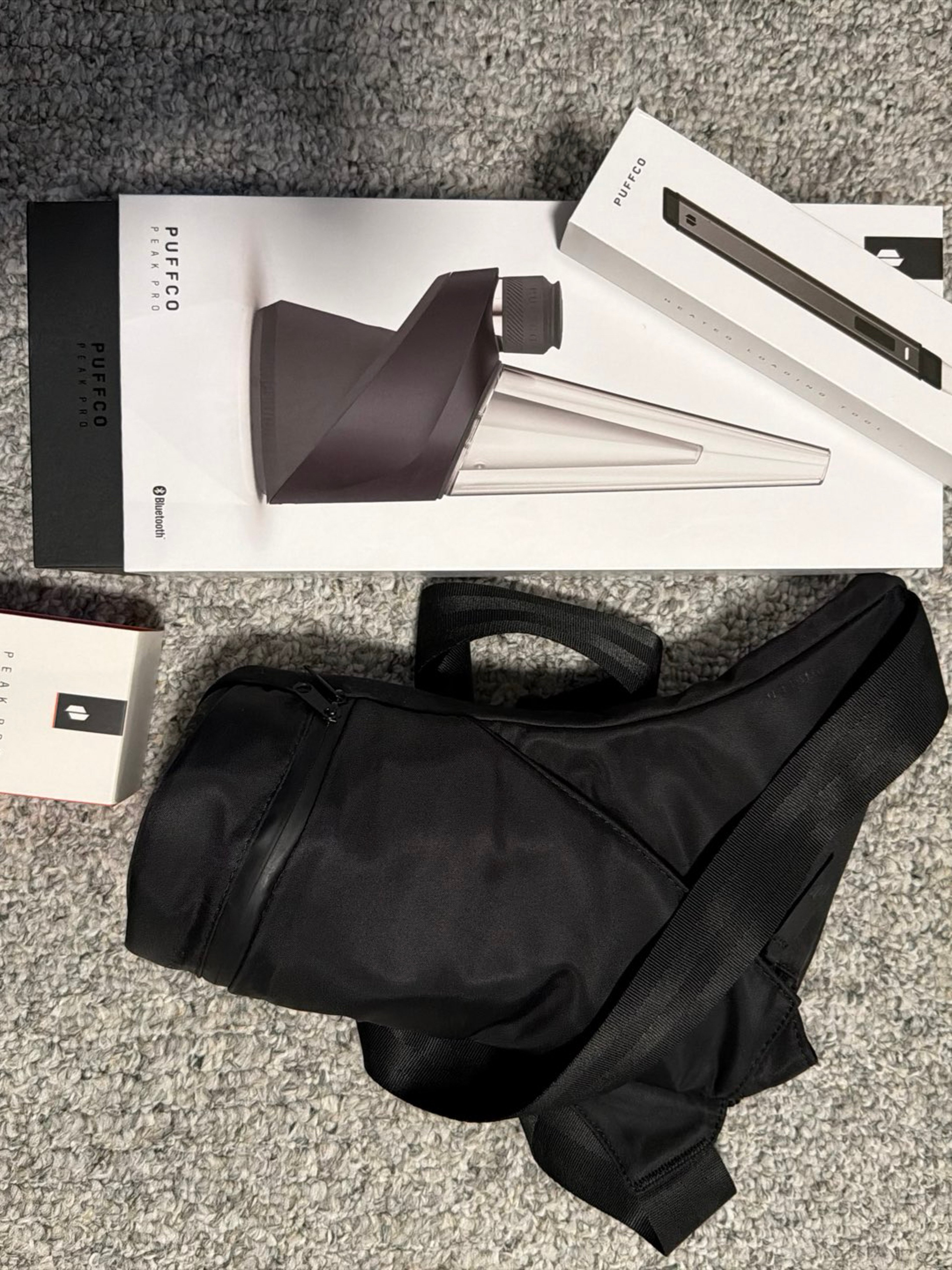 Preview pic of Puffco Peak Pro Bundle