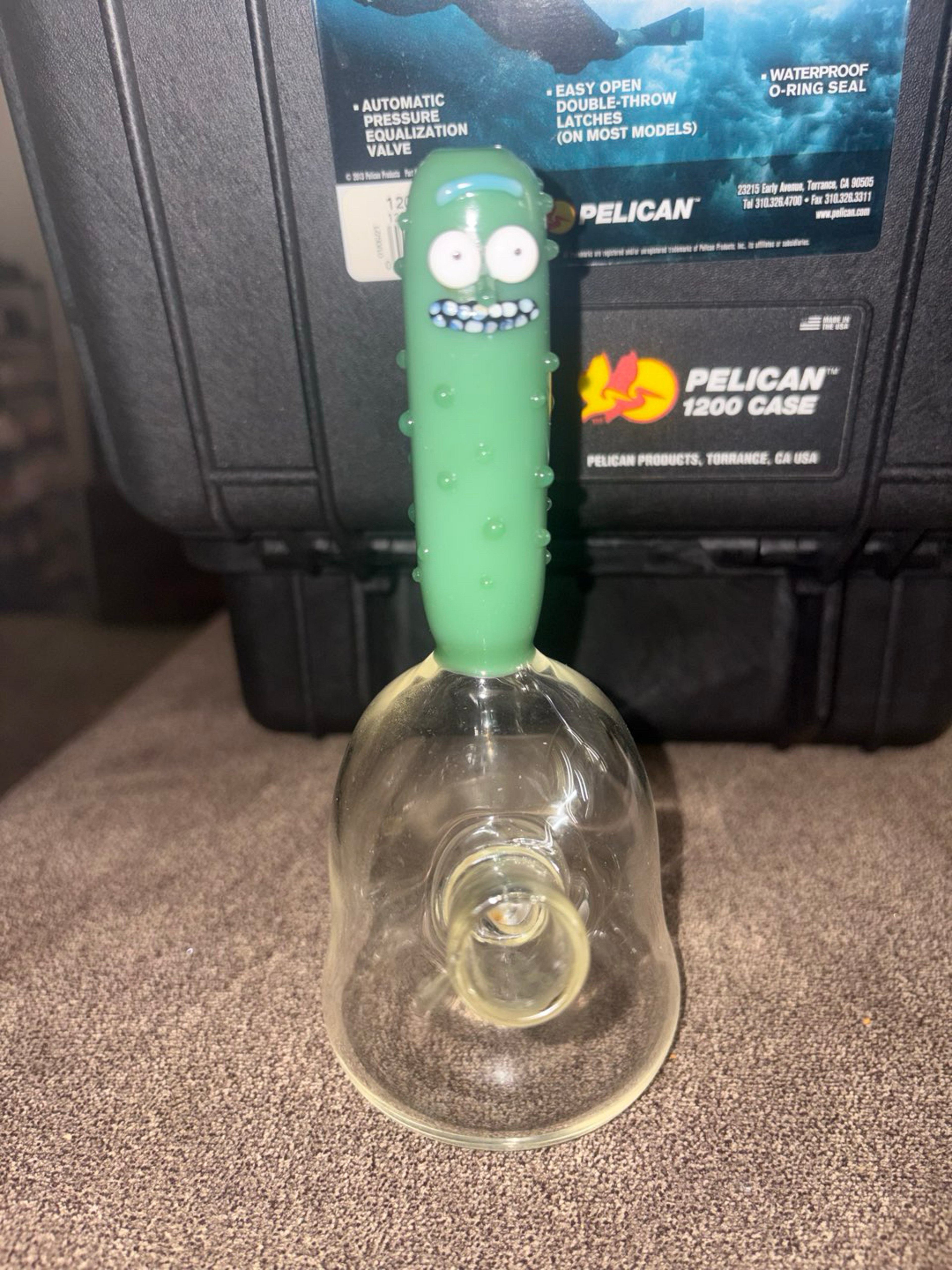 Preview pic of Pickle Rick Glass Dab Rig Set