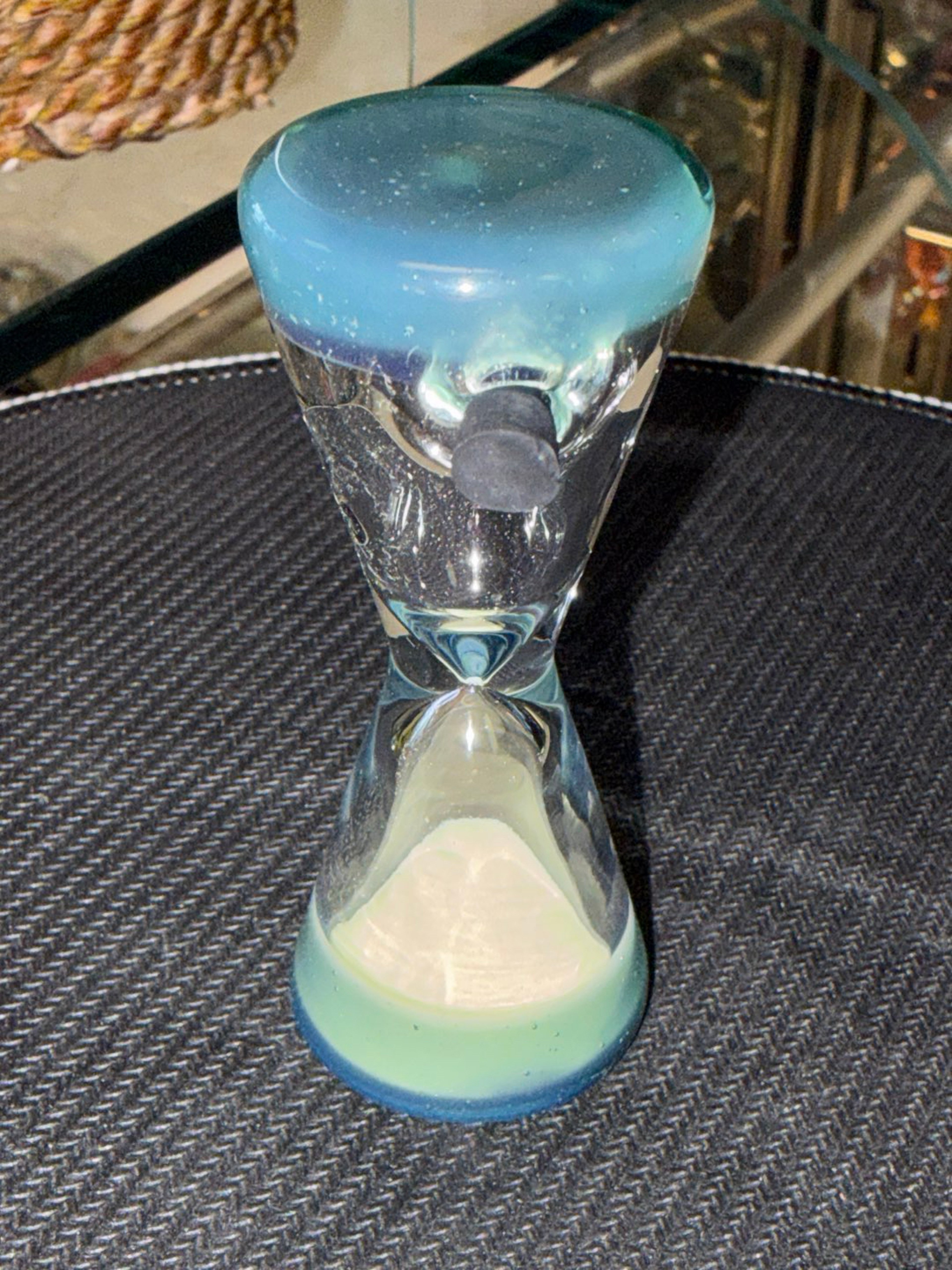 Preview pic of Mini sand timer by Rebelz glass