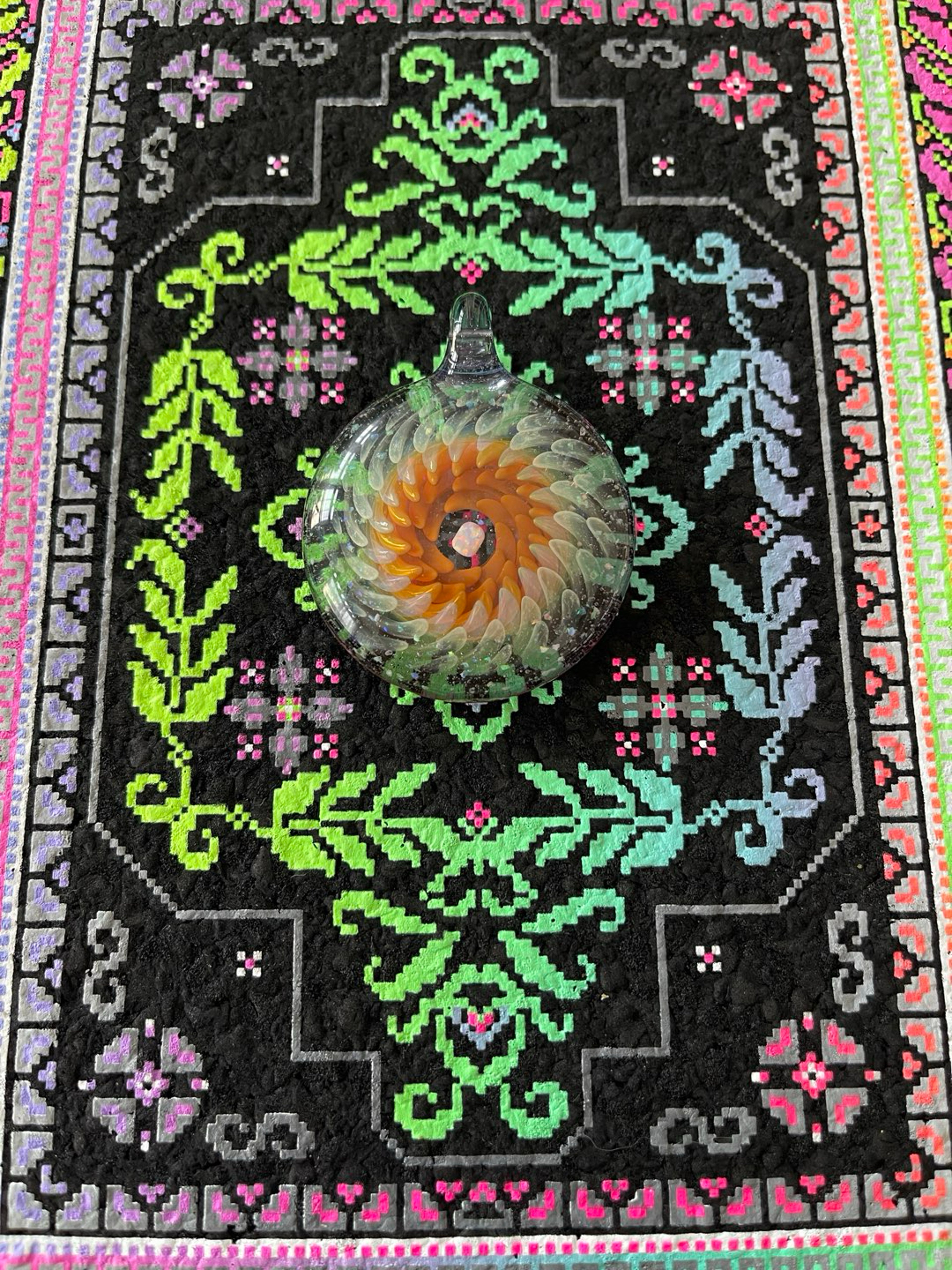 Preview pic of Kberg Pendant